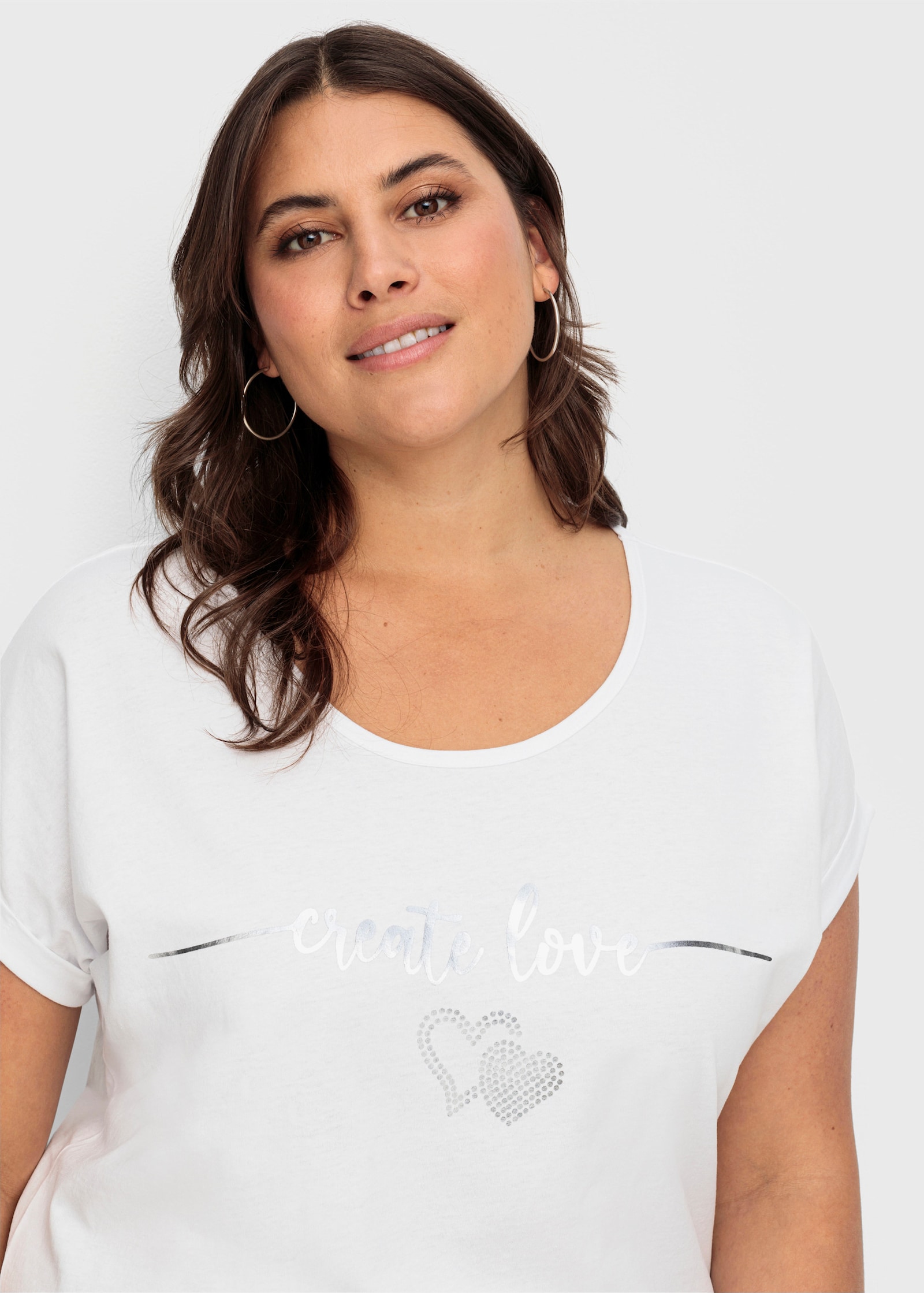 Rundhalsshirt mit Ärmel-Aufschlag - ecru