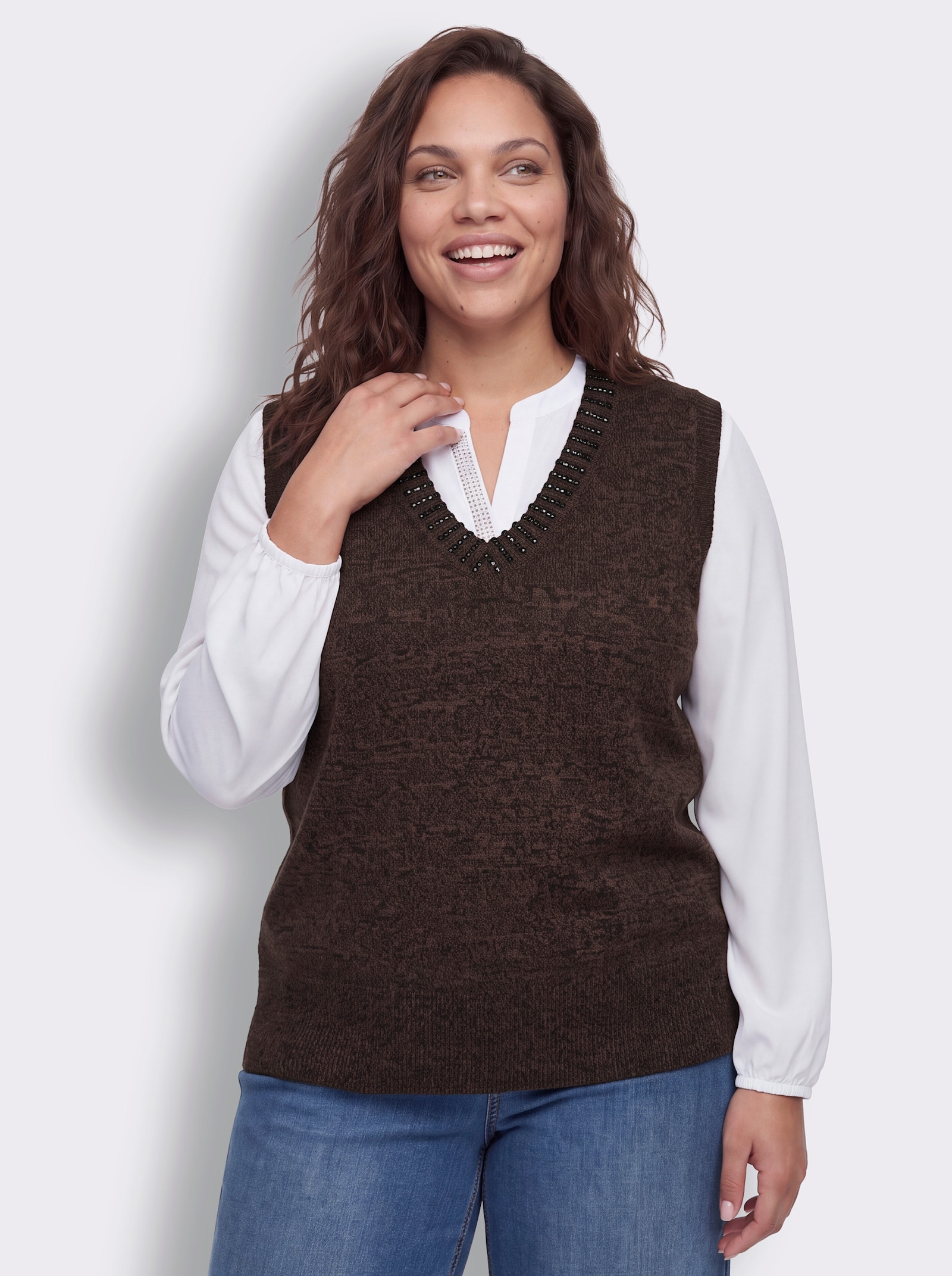 sheego Slip-over met siersteentjes bij de V-hals - choco/zwart