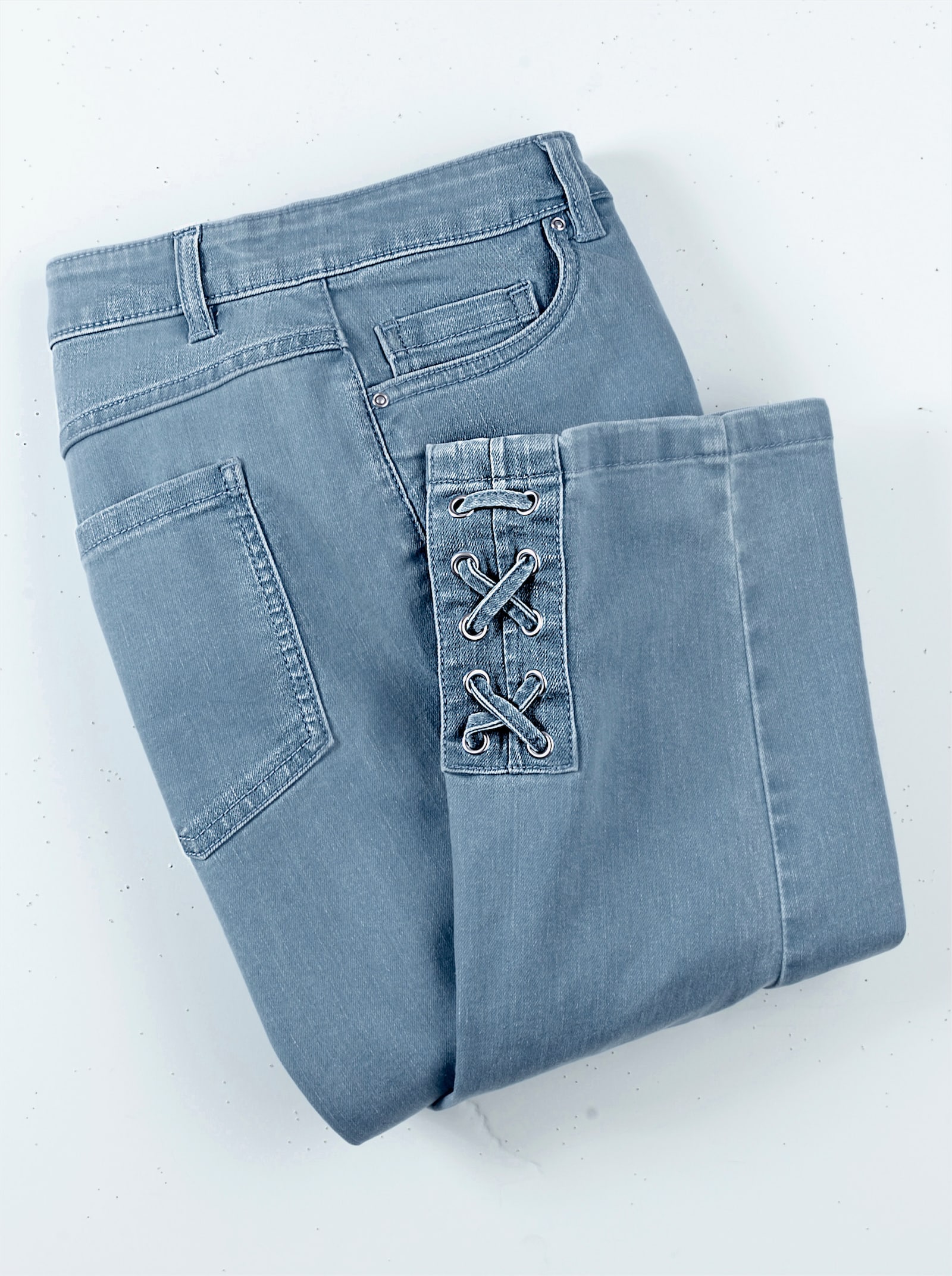 3/4-Jeans mit Bändchen-Verzierung - blue-bleached
