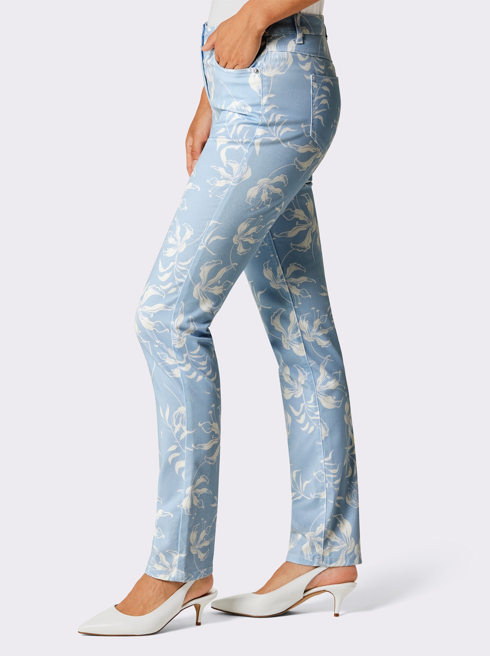 CREATION L PREMIUM Druckhose mit 55% Lyocell - hellblau-ecru-bedruckt