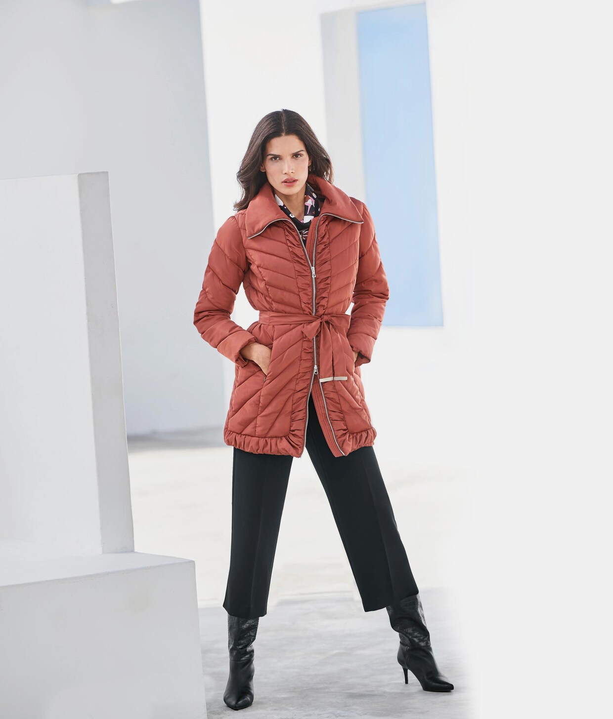 Ashley Brooke Steppjacke - karminrot