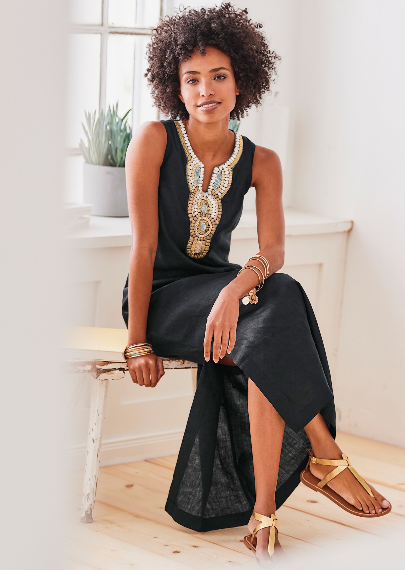 heine Maxiklänning m. dekorpärlor i ringning - svart