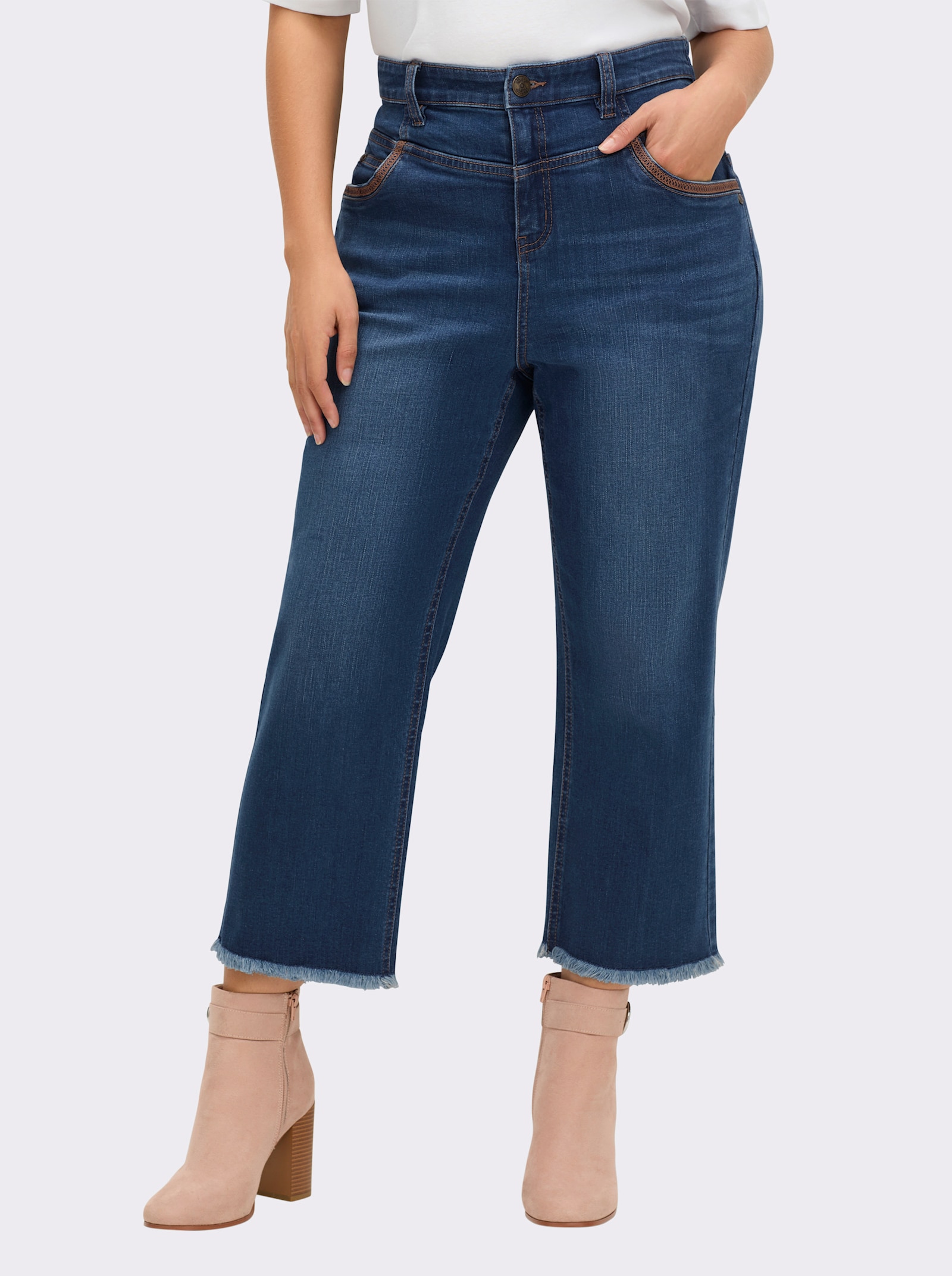sheego 7/8-jeans met high waist-band en zoom met franjes - blue-stonewashed