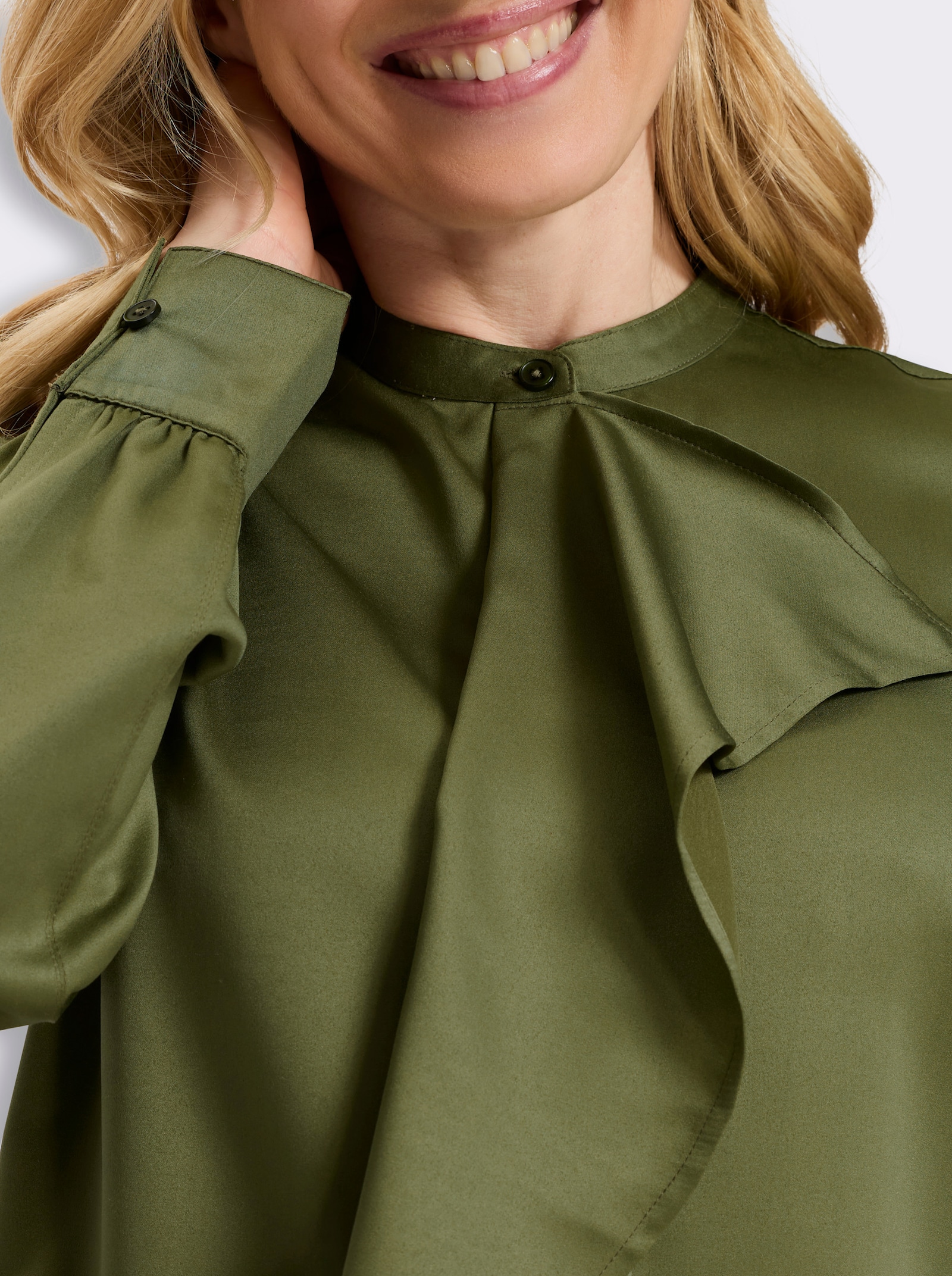 Langarm-Bluse mit Volant - oliv
