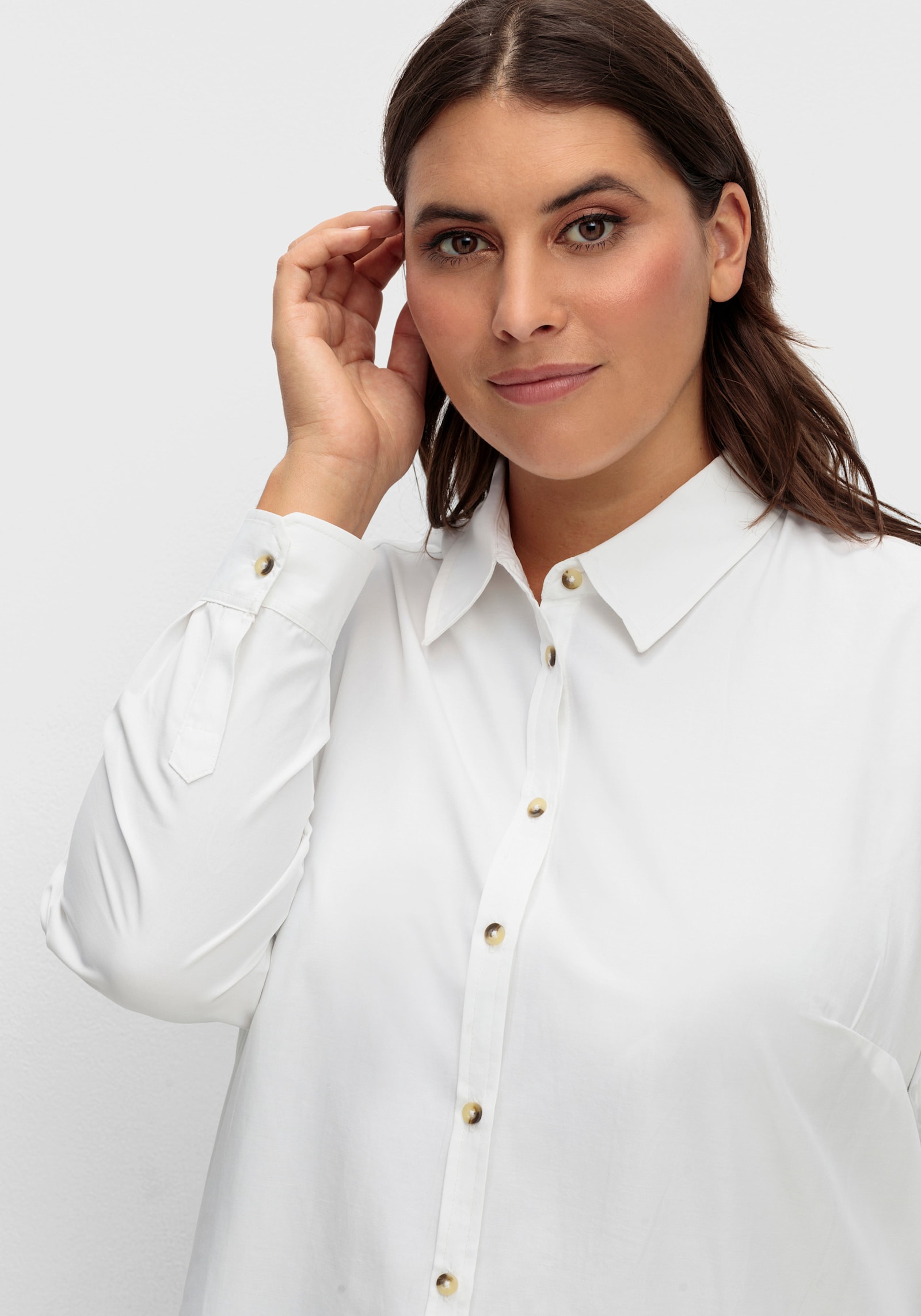 Langarmbluse mit Knöpfen in Horn-Optik, pflegeleicht - weiß