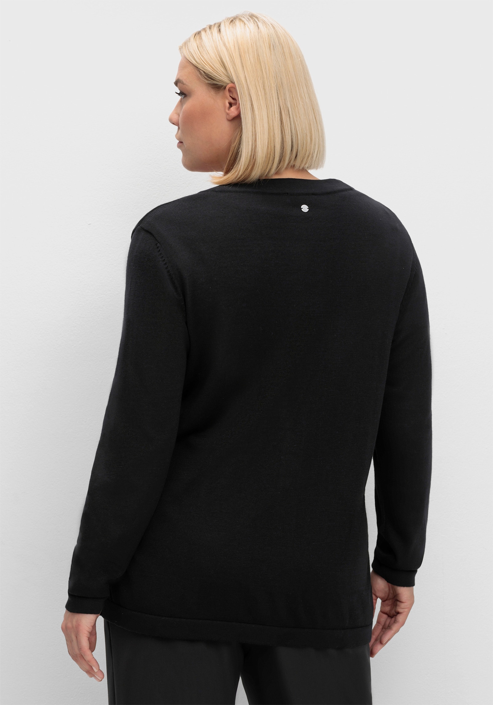 sheego Feinstrickjacke mit 1-Knopf-Verschluss - schwarz