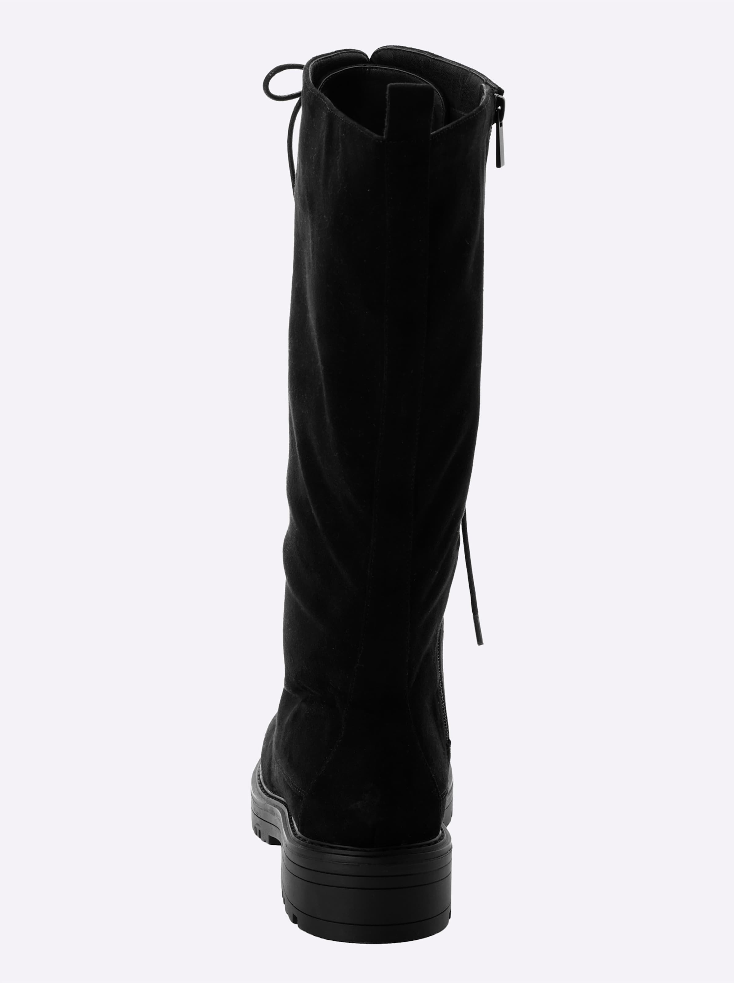 Schnürstiefel