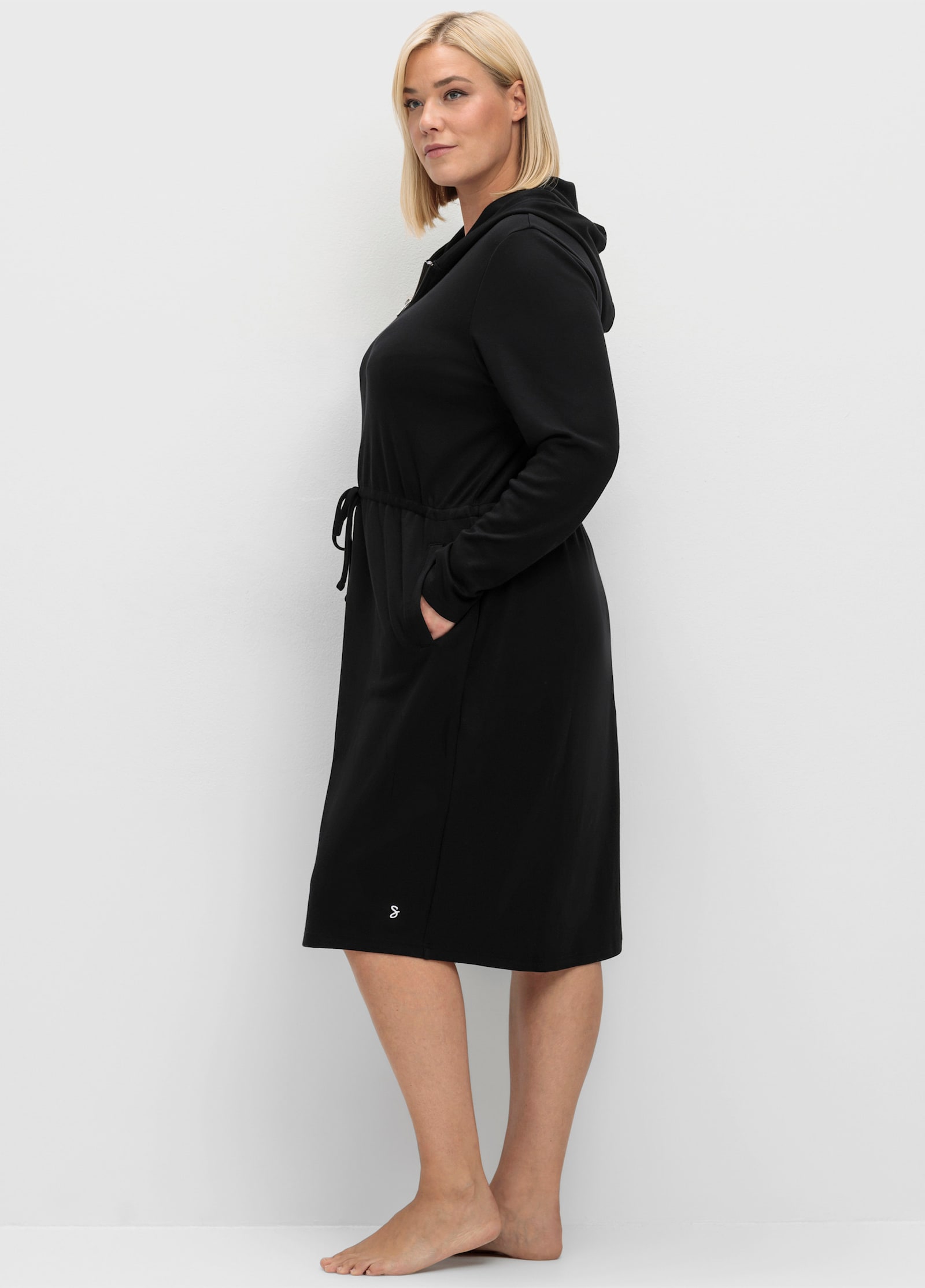 sheego Bademantel mit Reißverschluss und Kapuze - schwarz