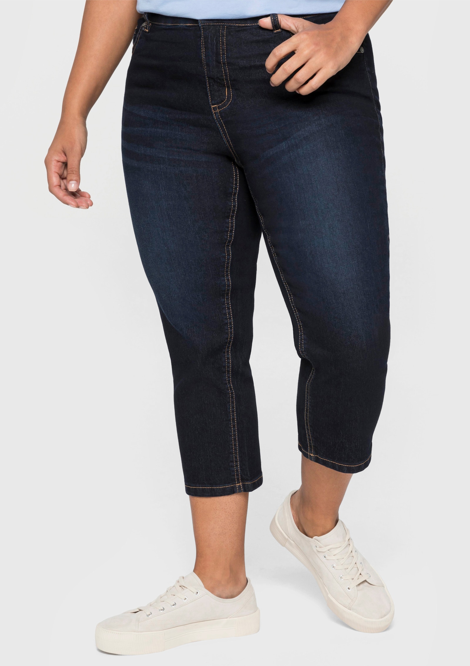 sheego Capri-jeans met contrastnaden en catfaces - blue black denim
