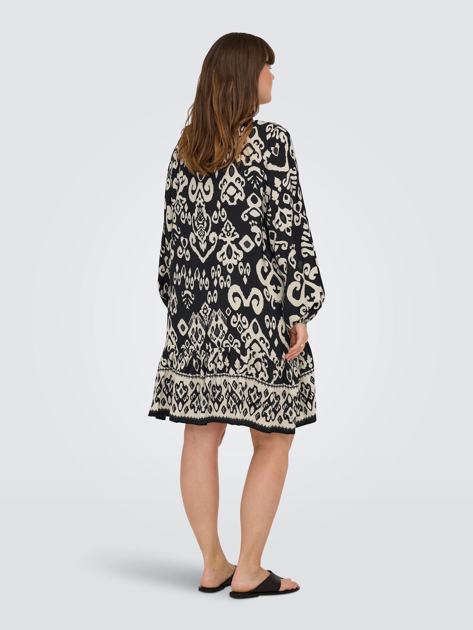 ONLY CARMAKOMA Sommerkleid - black aop:white