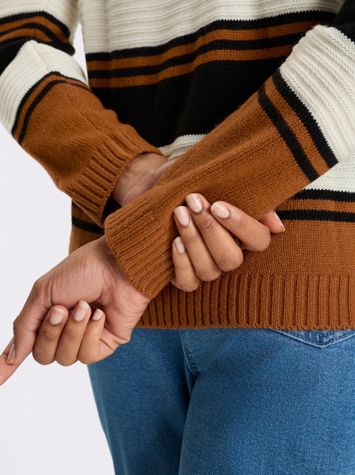 Pullover met lange mouwen en een geplaatst streepjespatroon - cognac/zwart gedessineerd