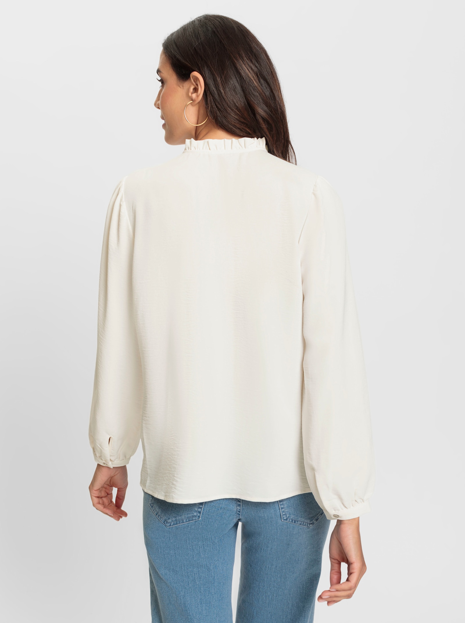 Blouse met lange mouwen en ruches bij de hals - ecru