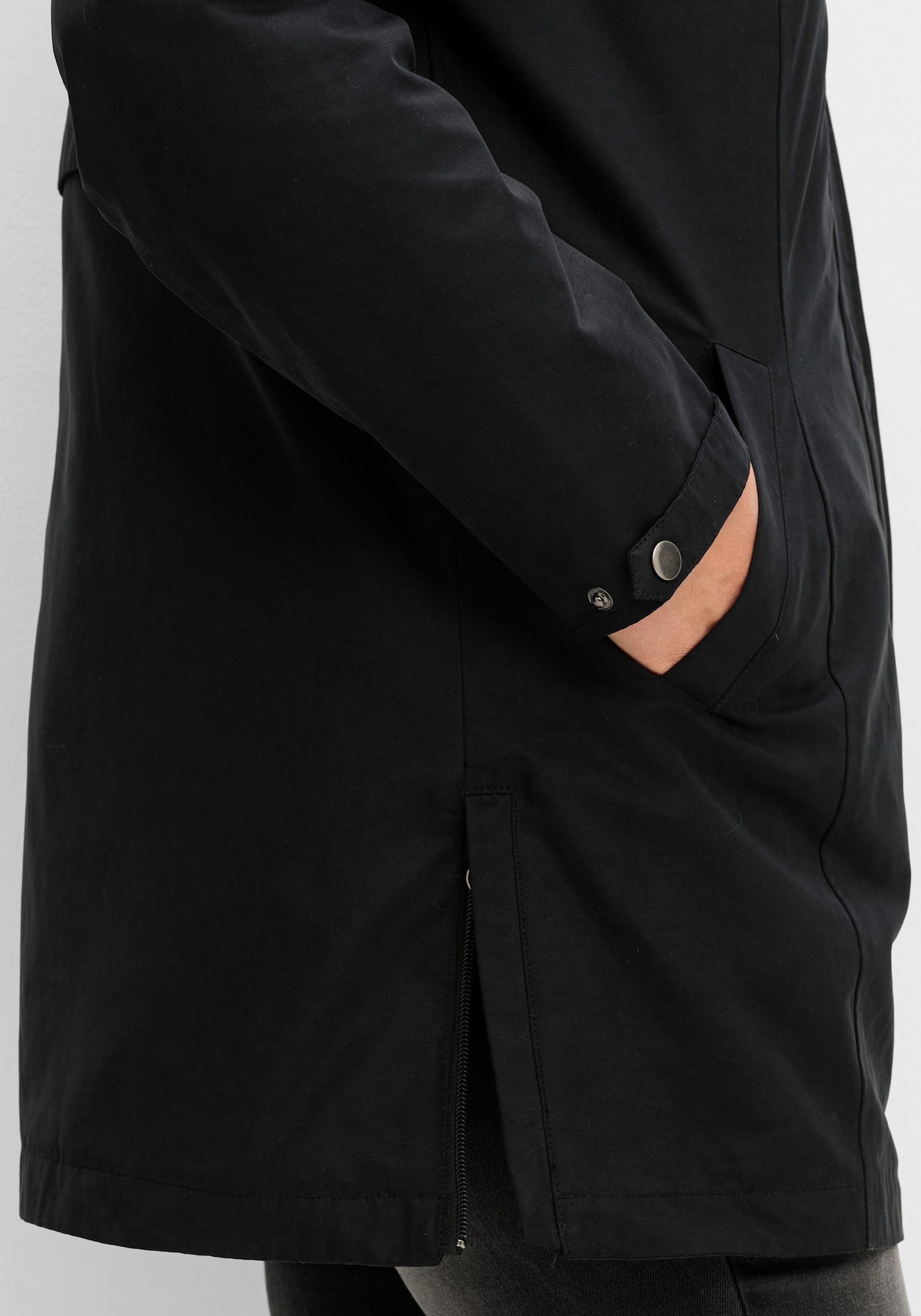 sheego Parka in wasserabweisender Qualität - schwarz