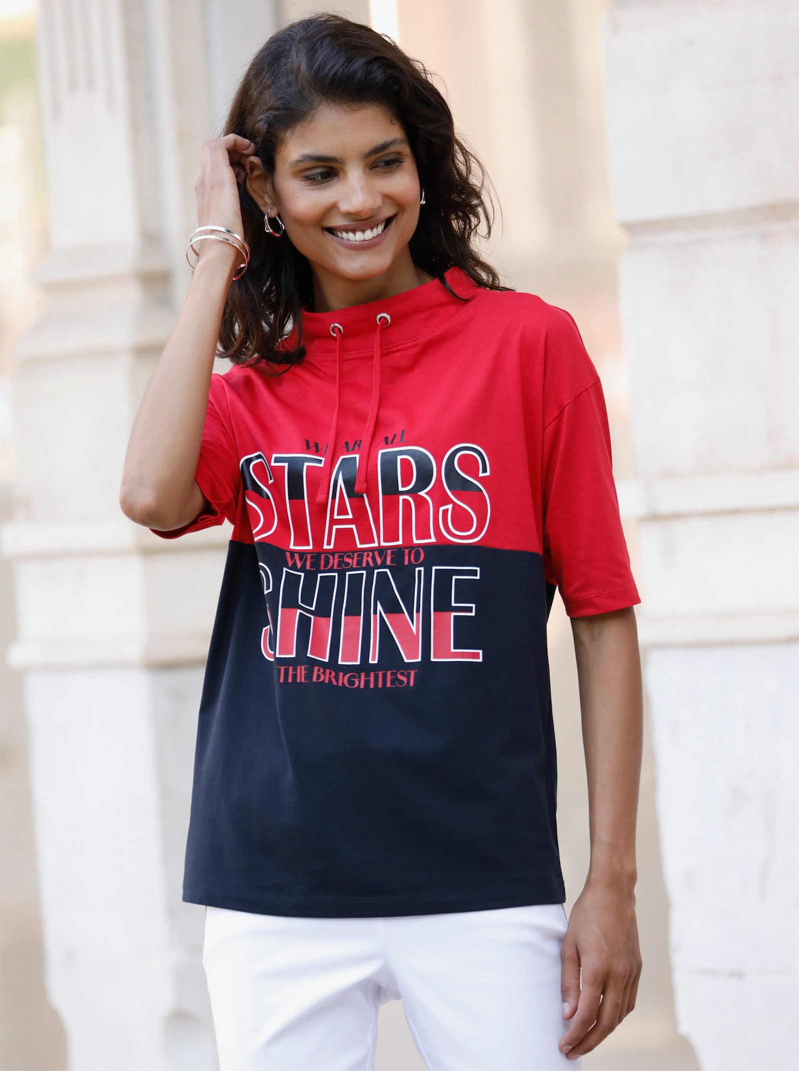 Kurzarmshirt mit Stehkragen - rot-schwarz