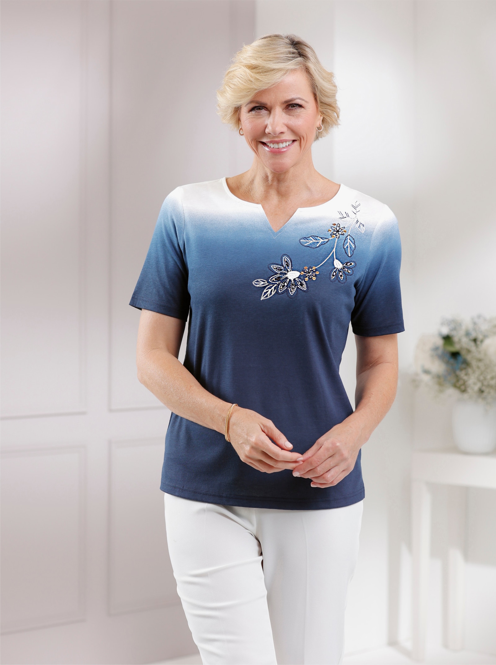 Kurzarmshirt im Farbverlauf - marine-ecru-bedruckt