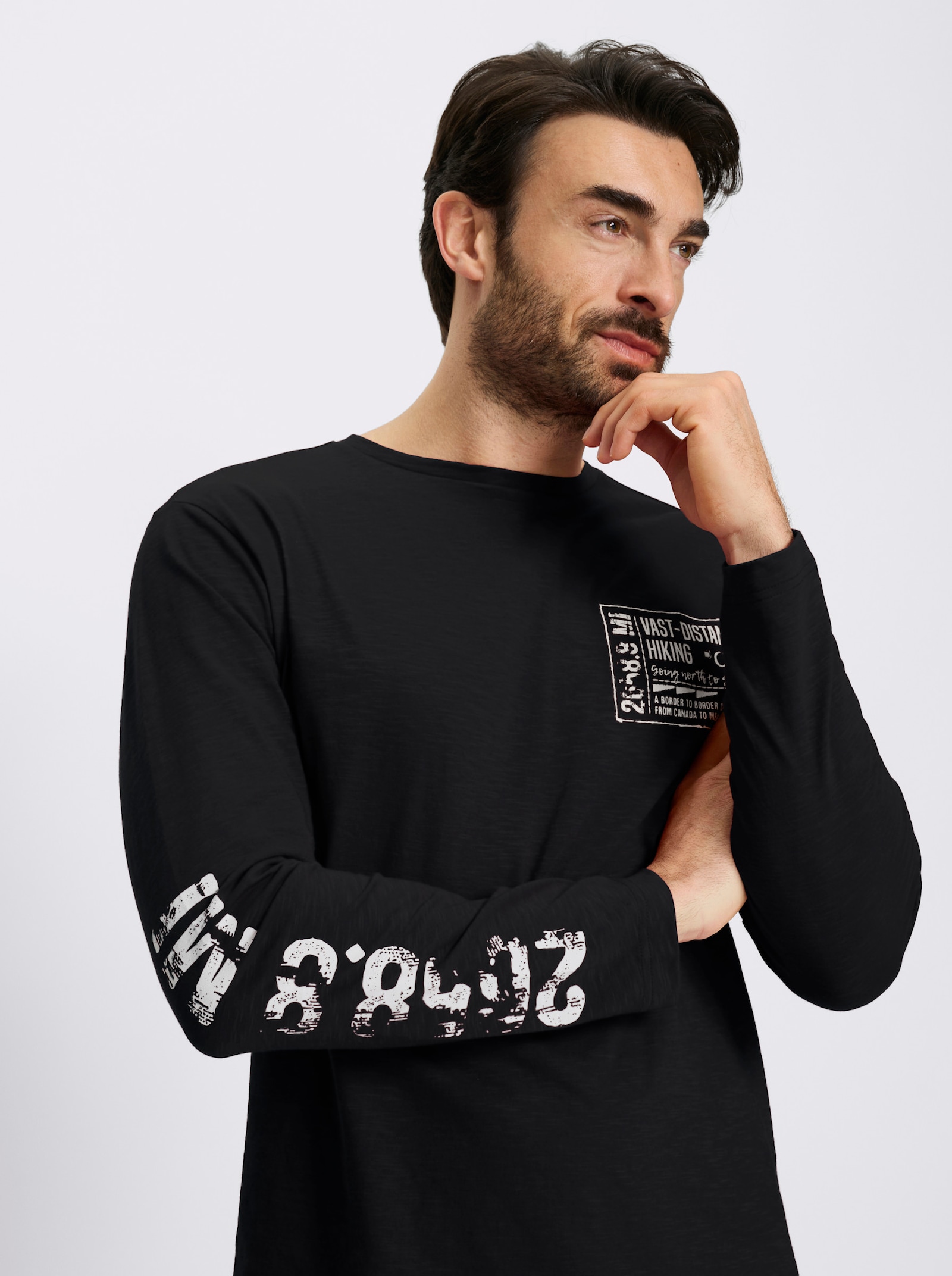 Catamaran Langarmshirt mit platziertem Druck - schwarz-bedruckt