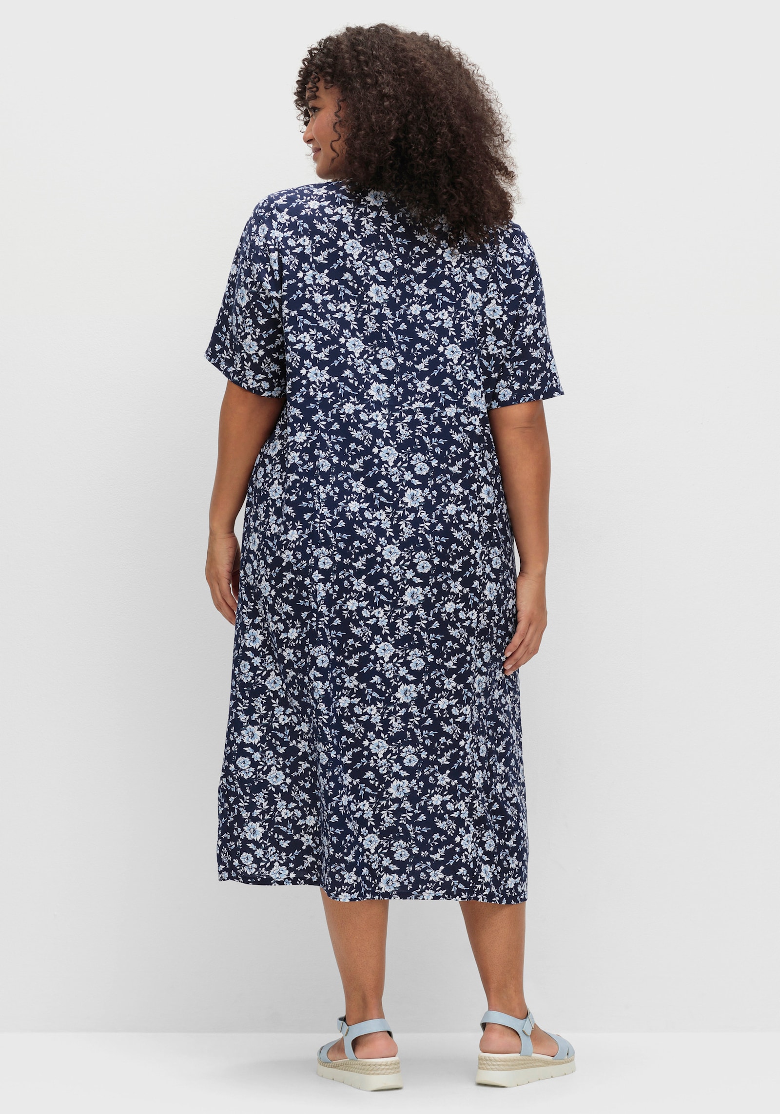 Druckkleid mit durchgehender Knopfleiste - marine-hellblau-bedruckt