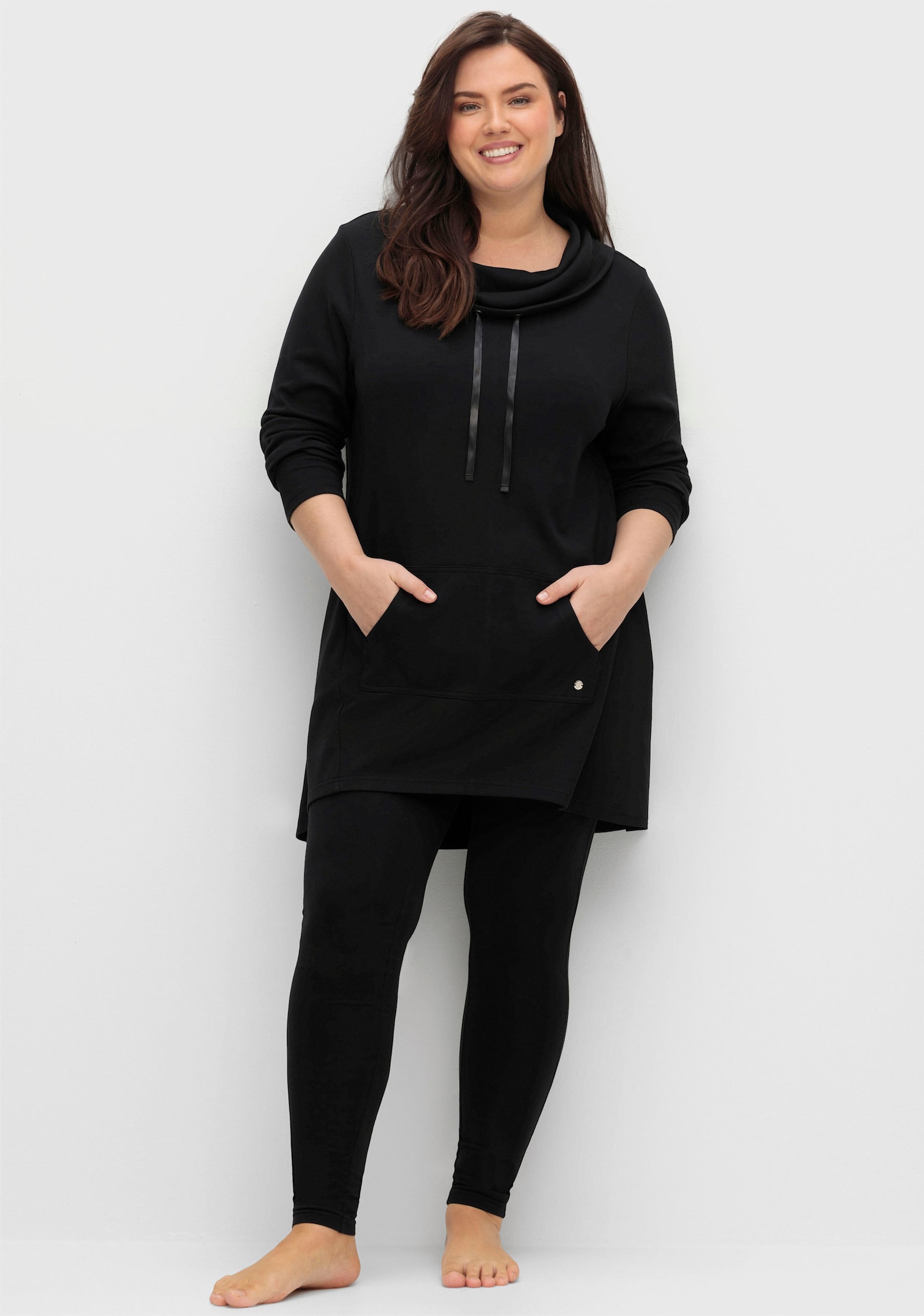 sheego Kapuzensweatshirt mit Satinbändern - schwarz