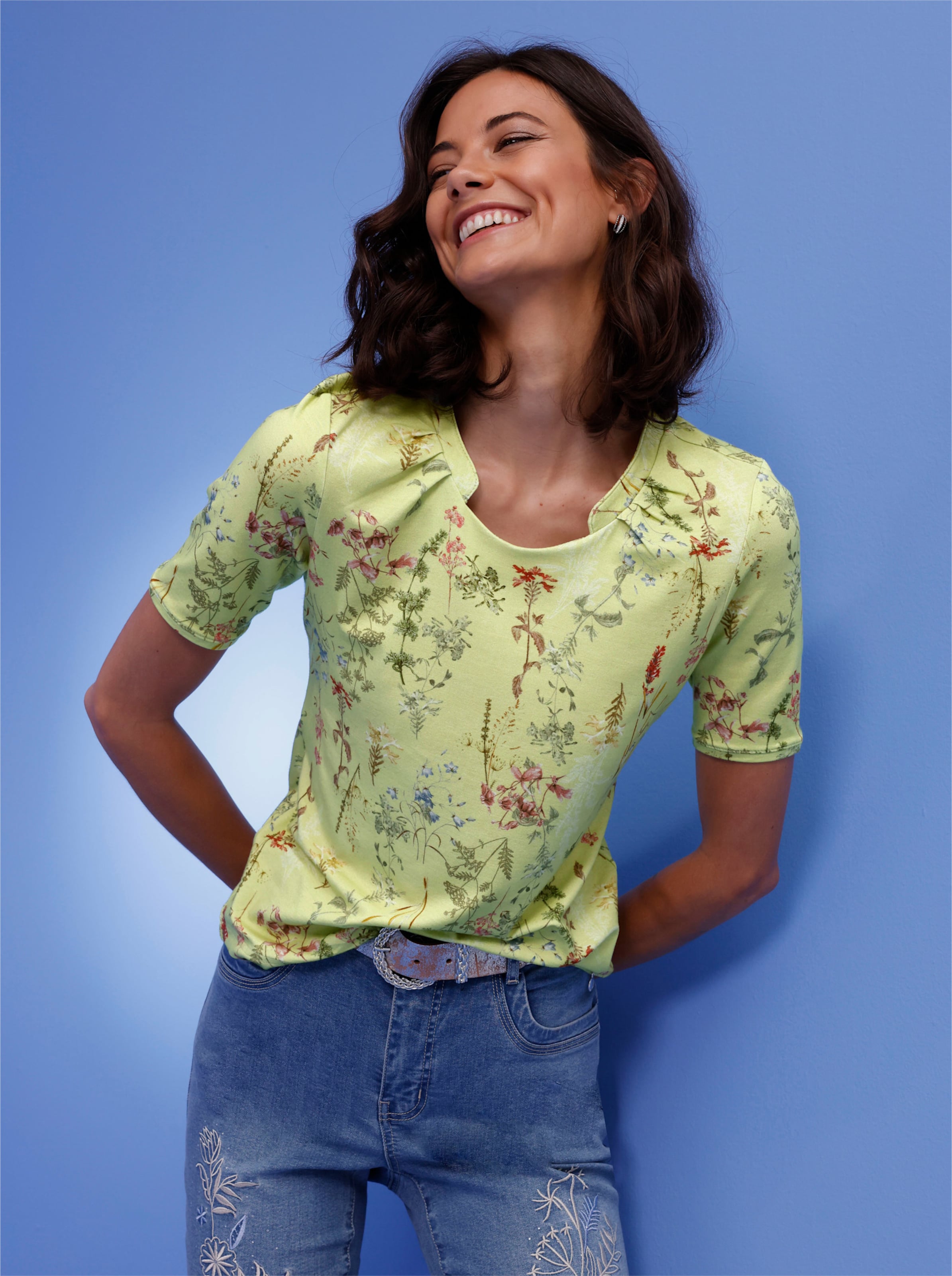 CREATION L PREMIUM Kurzarmshirt In Pistazie erdbeere bedruckt Witt creation-l-premium-kurzarmshirt-in-pistazie-erdbeere-bedruckt-witt