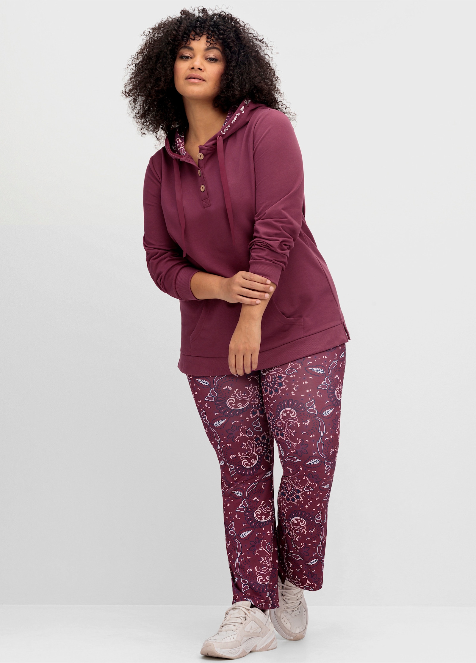 sheego by Joe Browns Kapuzensweatshirt mit Kängurutasche - weinrot