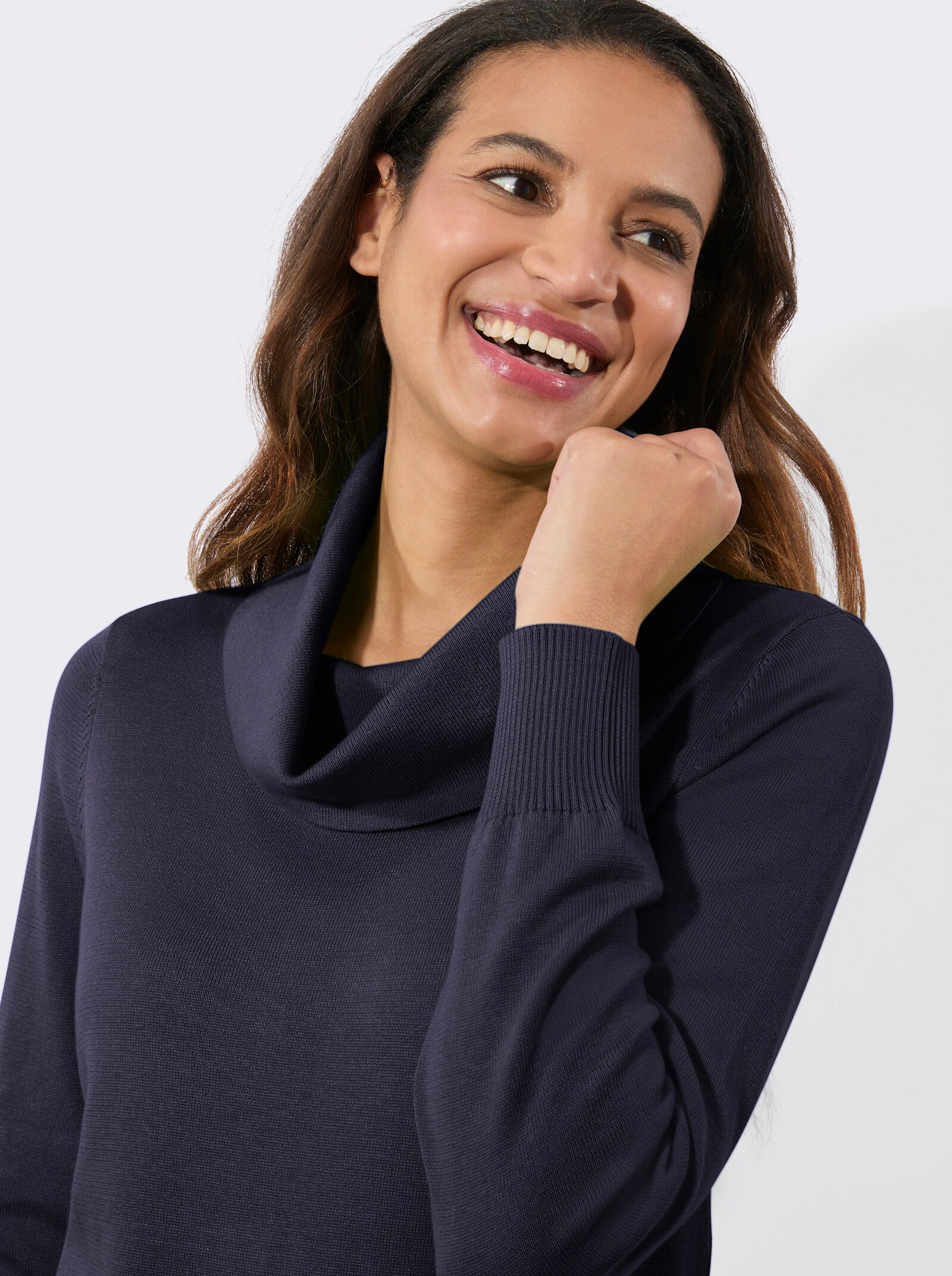 Rollkragenpullover aus weichem Feinstrick - marine