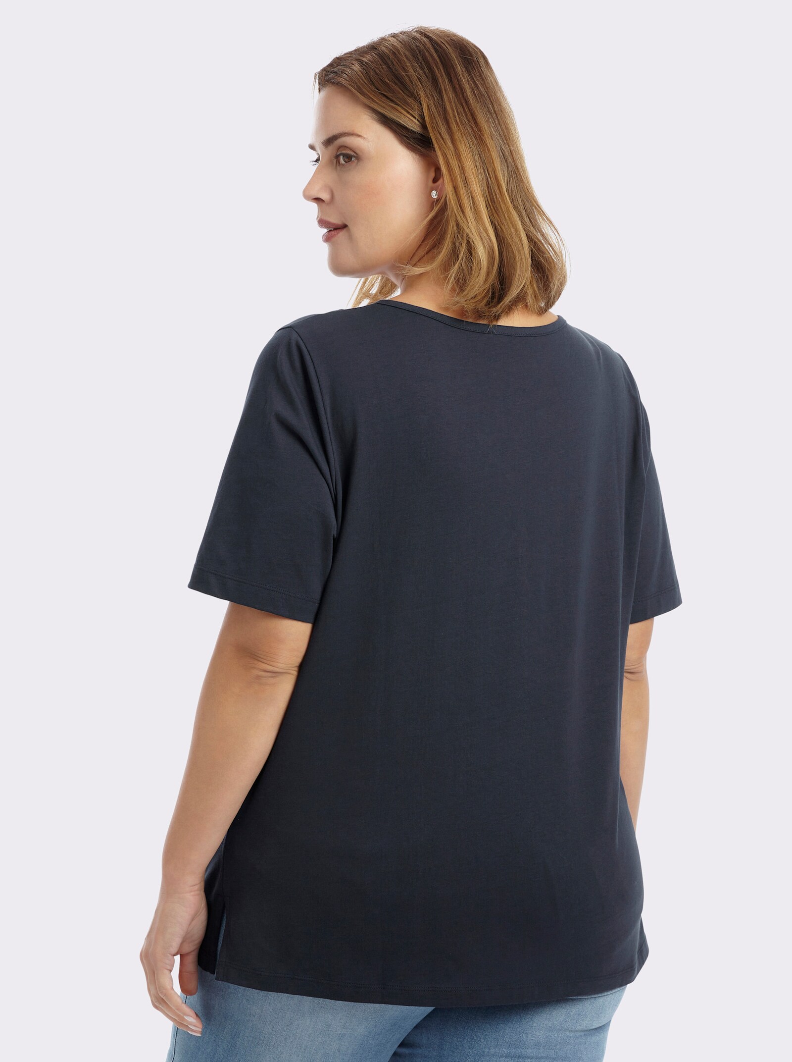 sheego Shirt met V-hals en korte sierknoopsluiting - diepblauw
