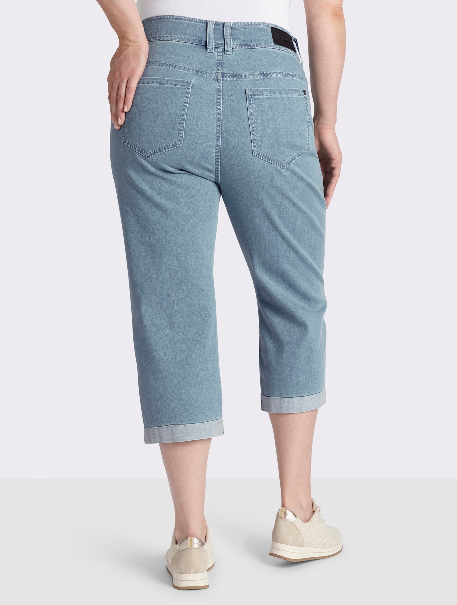 sheego 3/4-Jeans für kräftigere Oberschenkel - blue-bleached
