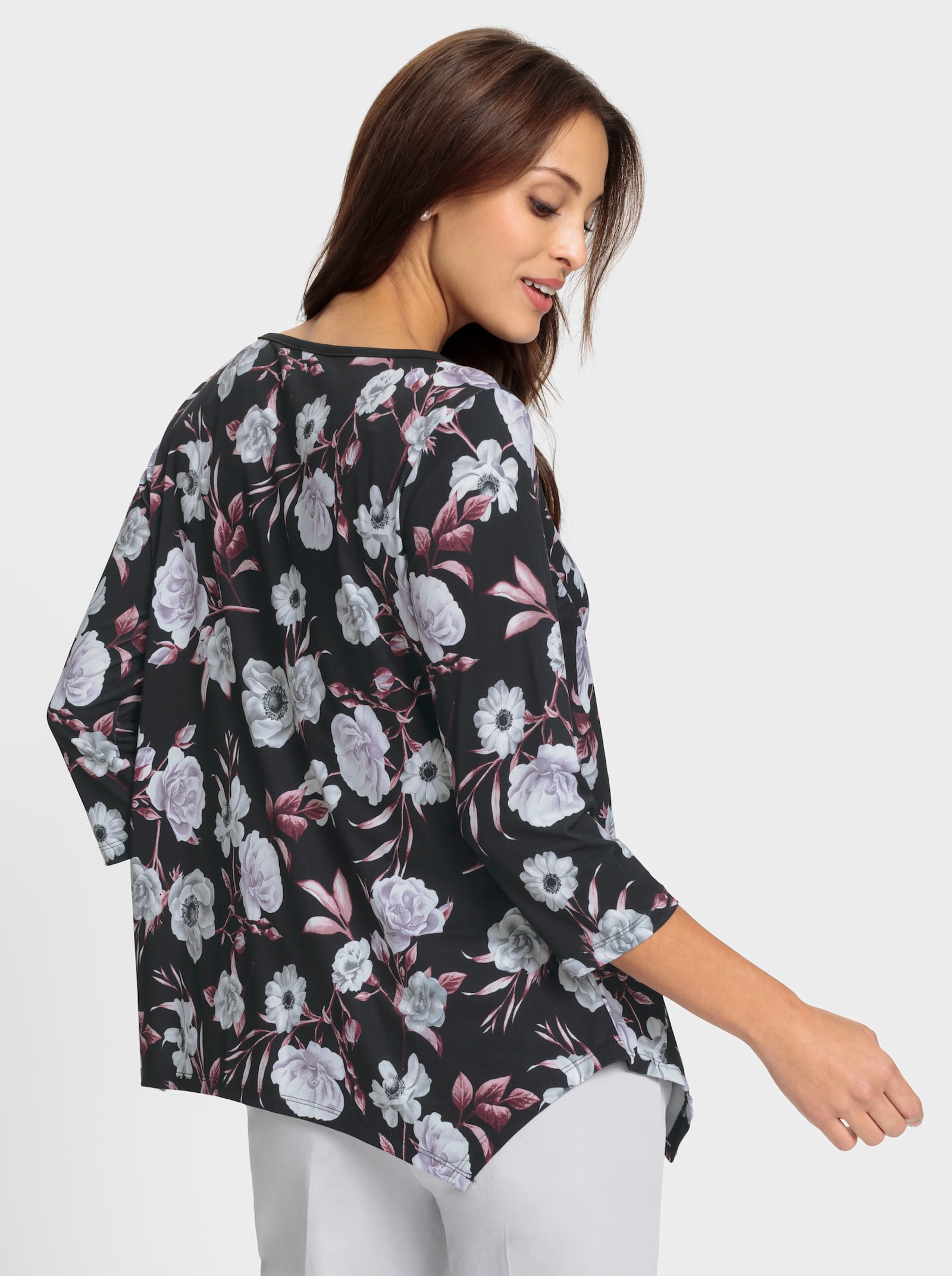 Zipfelshirt im Blüten-Dessin - schwarz-flieder-bedruckt