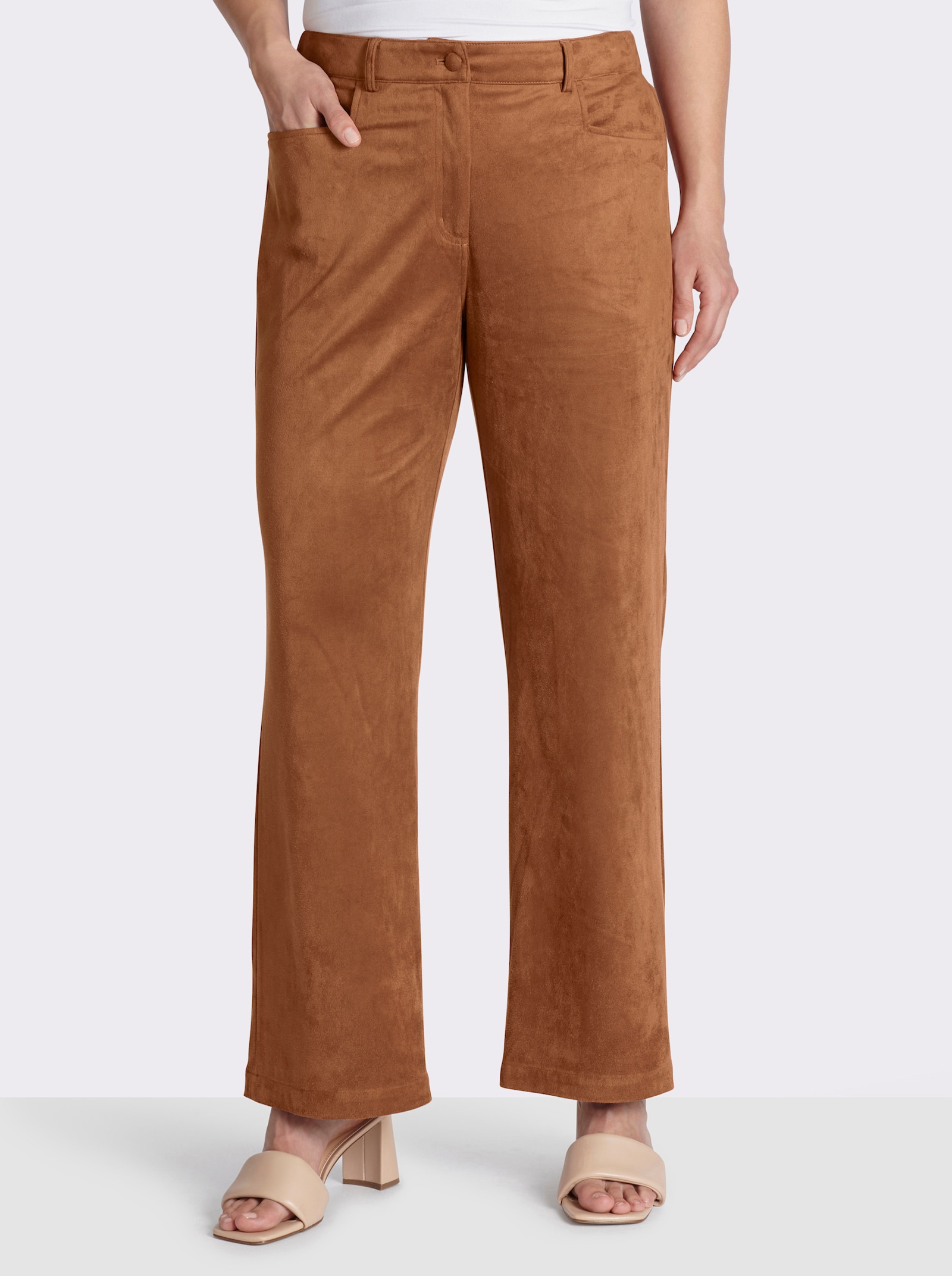 sheego Lederimitathose mit weitem Bein - cognac