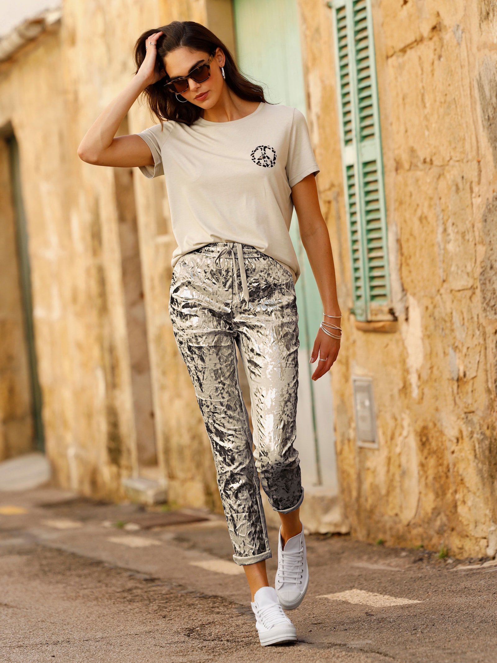 heine Shirt mit Leo-Dessin - sand