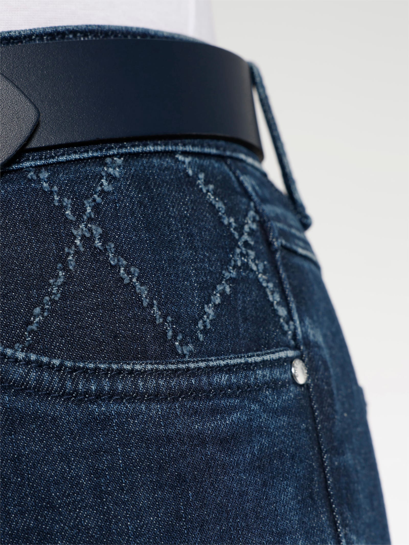 7/8-Jeans mit fixiertem Beinaufschlag - dark blue