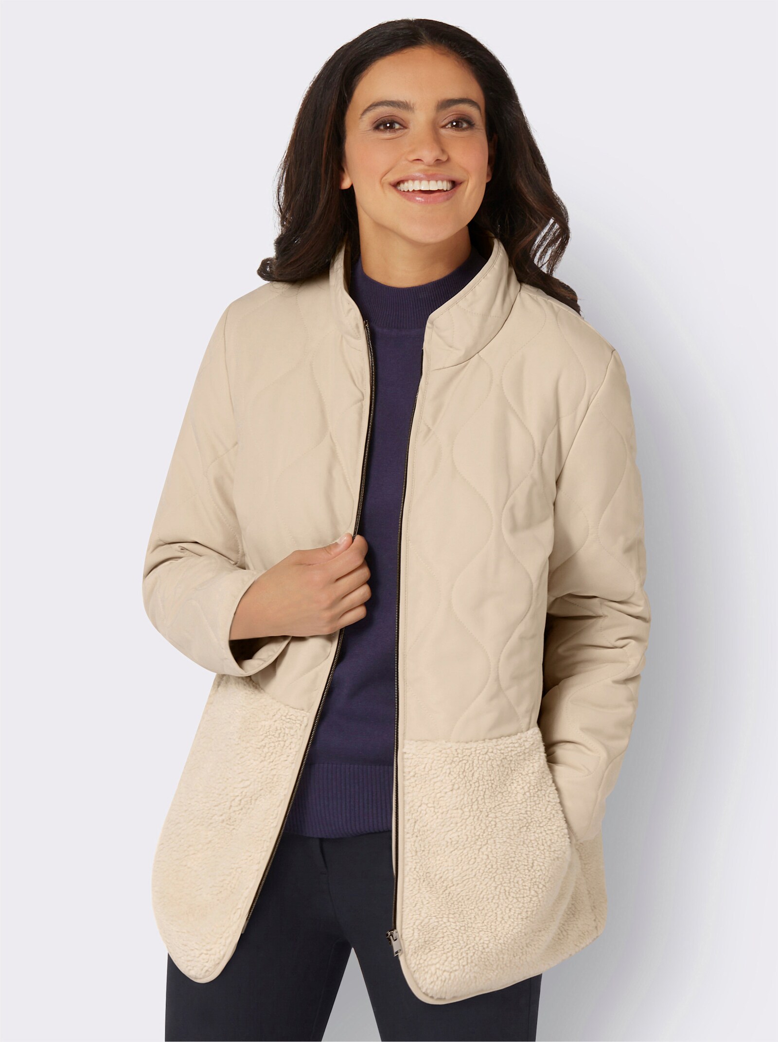 Steppjacke mit Teddyfutter und abgerundeten Kanten - sand