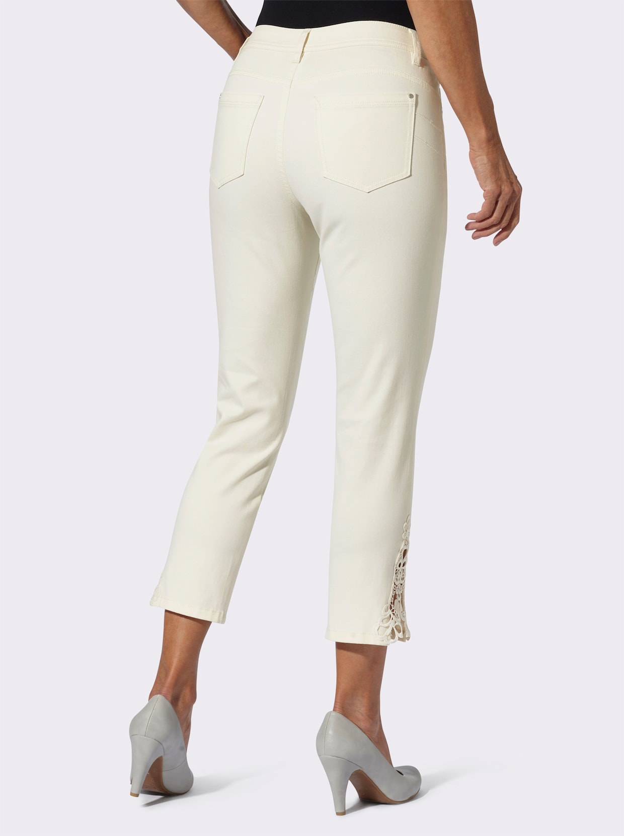 7/8-Jeans mit Spitzen-Einsatz - ecru
