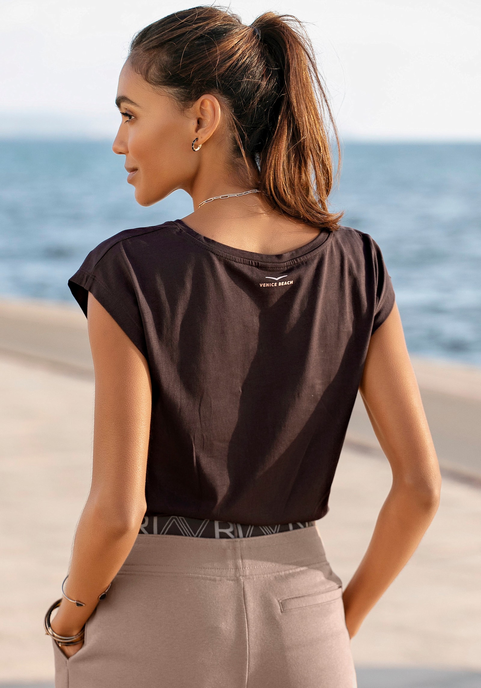Venice Beach Kurzarmshirt - dunkelbraun