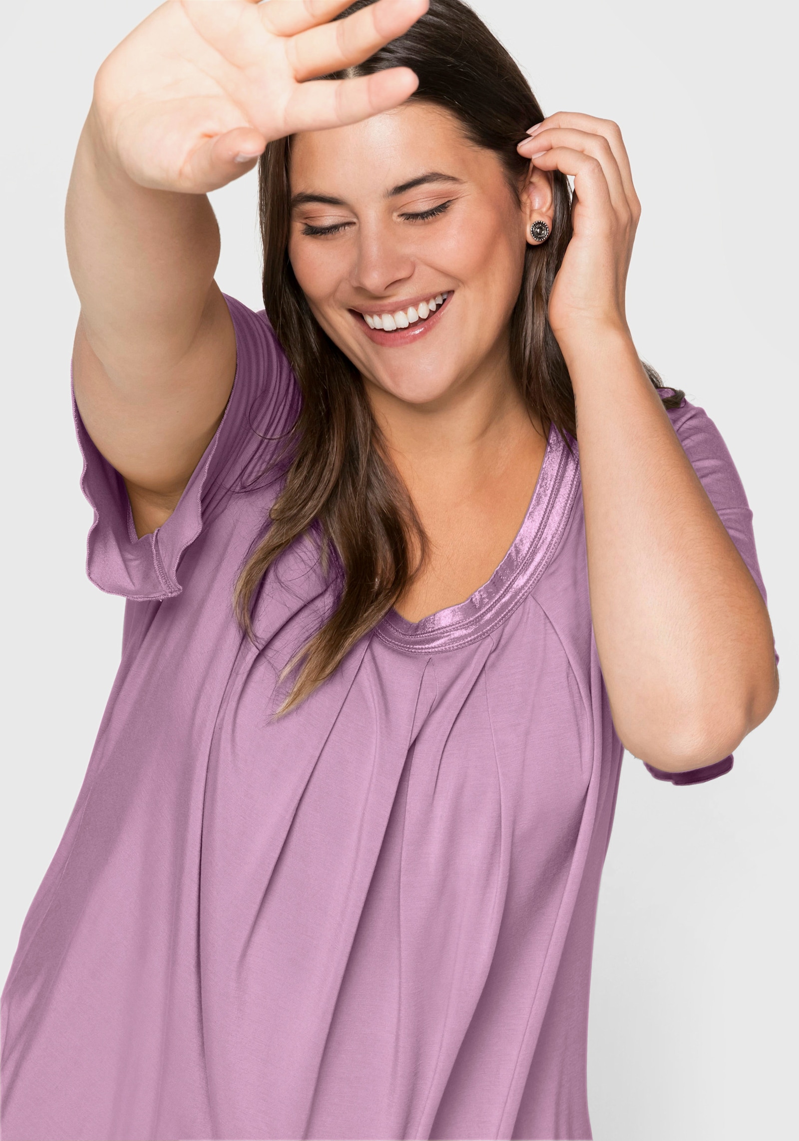 sheego Shirt mit Kellerfalte vorn - orchidee