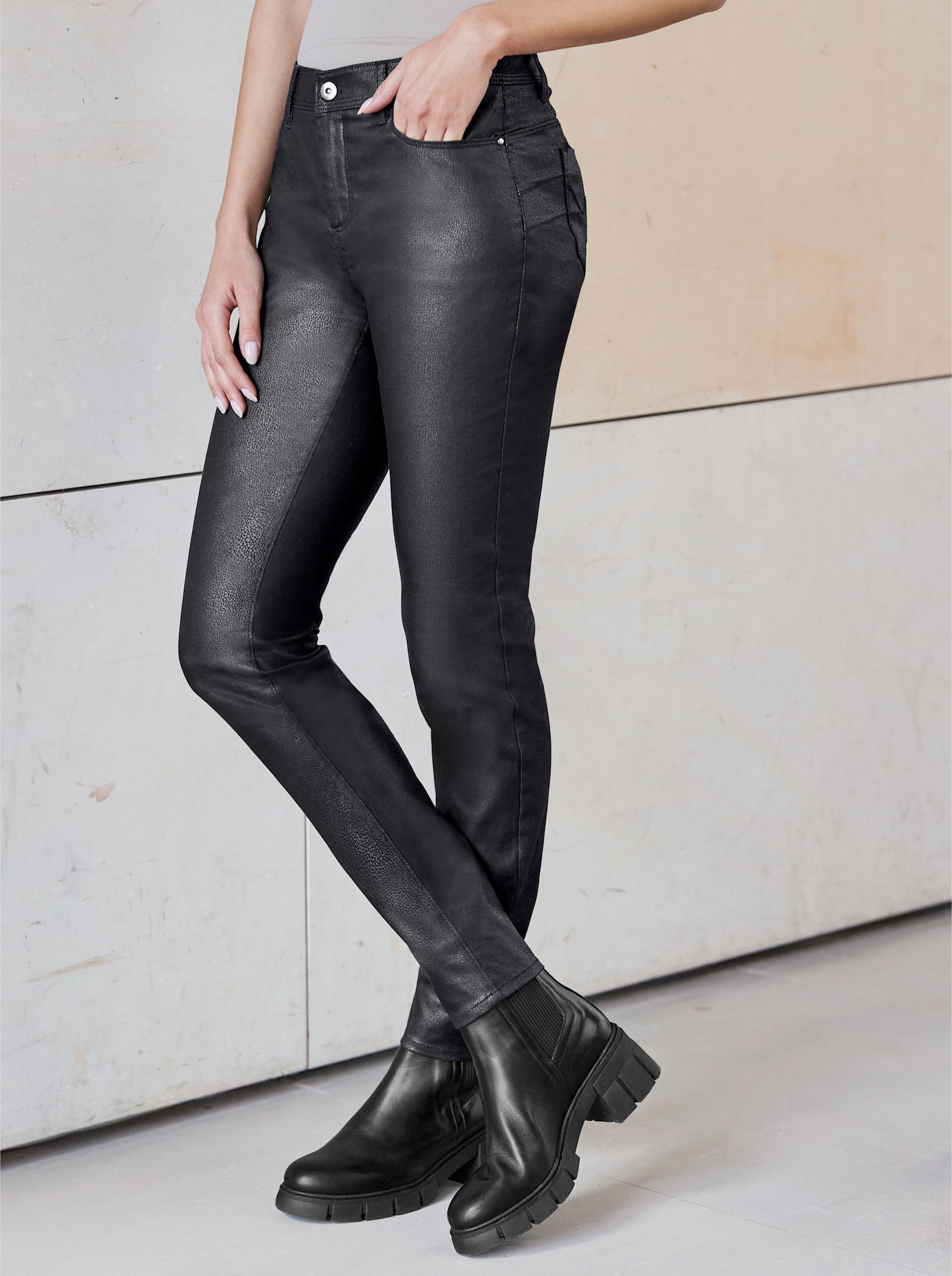 heine Pantalons en synthétique - noir