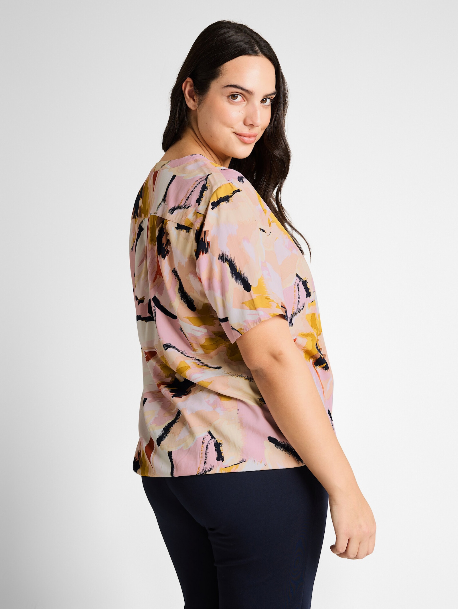 Kurzarmbluse - big abstract flower print