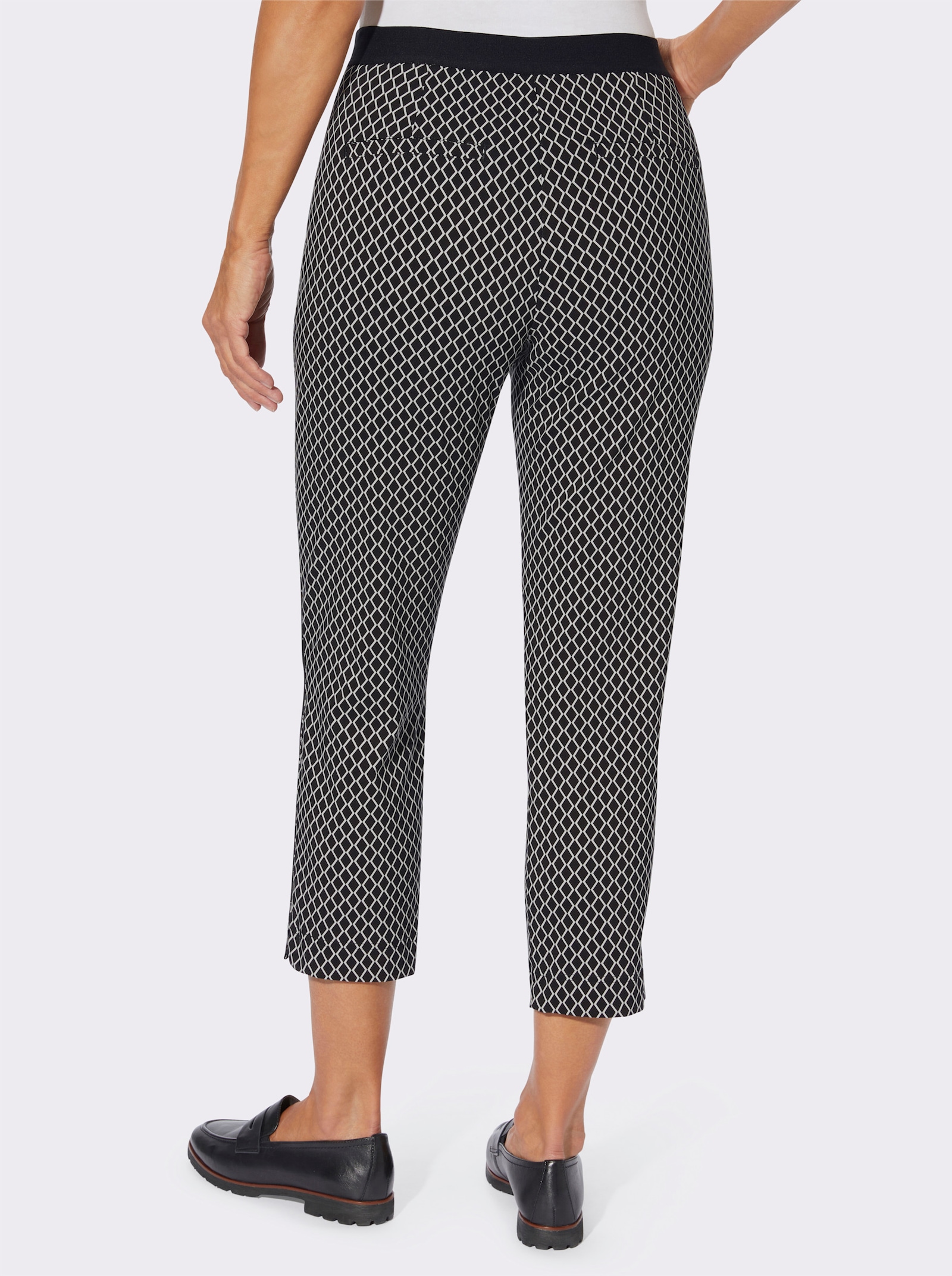 Schlupfhose mit Minimal-Dessin - schwarz-weiß-bedruckt