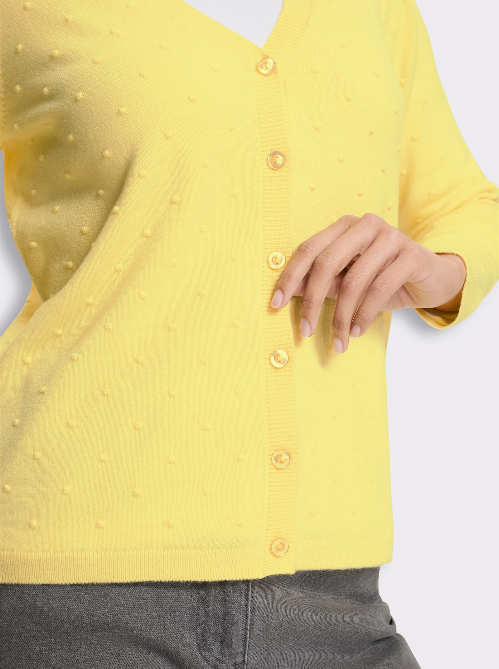 Strickjacke in 3D-Tupfen-Optik - zitrone