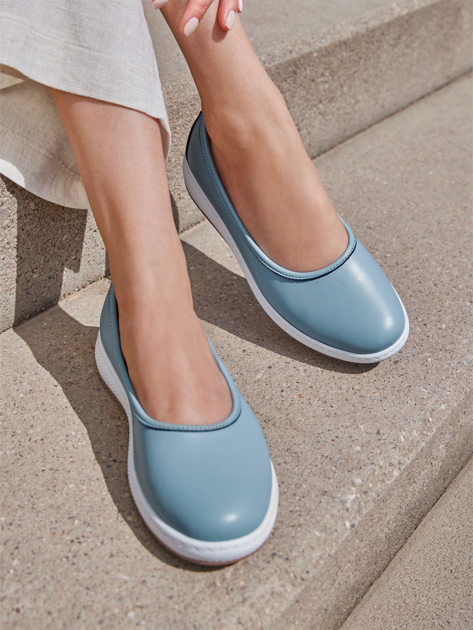Andrea Conti Ballerina - hellblau