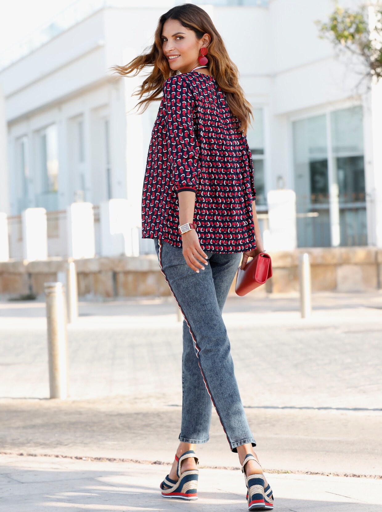 Comfortabele blouse - rood/marine geprint