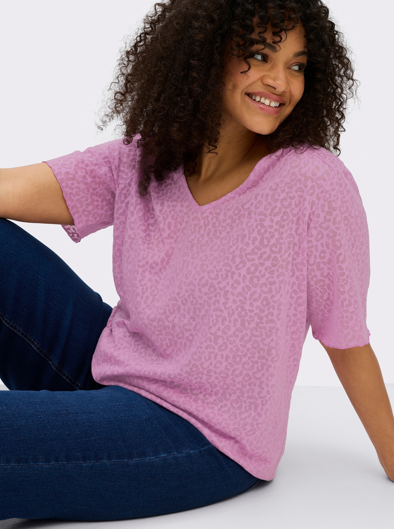 sheego V-Shirt in Ausbrenner-Optik - orchidee