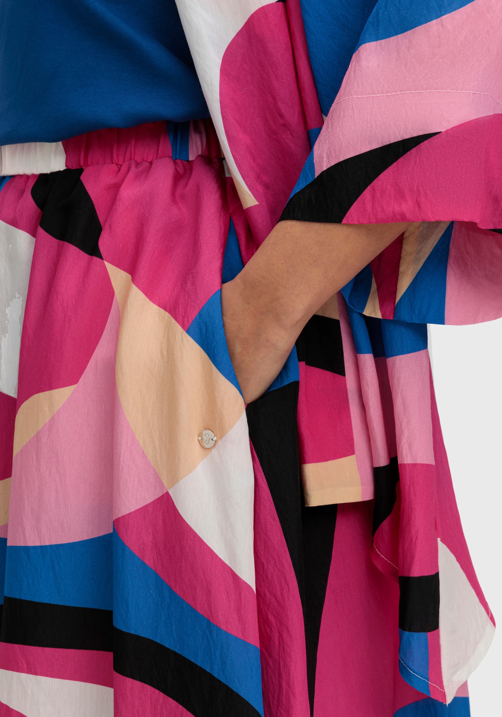 sheego Schlupfrock mit Grafikprint, in Midilänge - pink gemustert