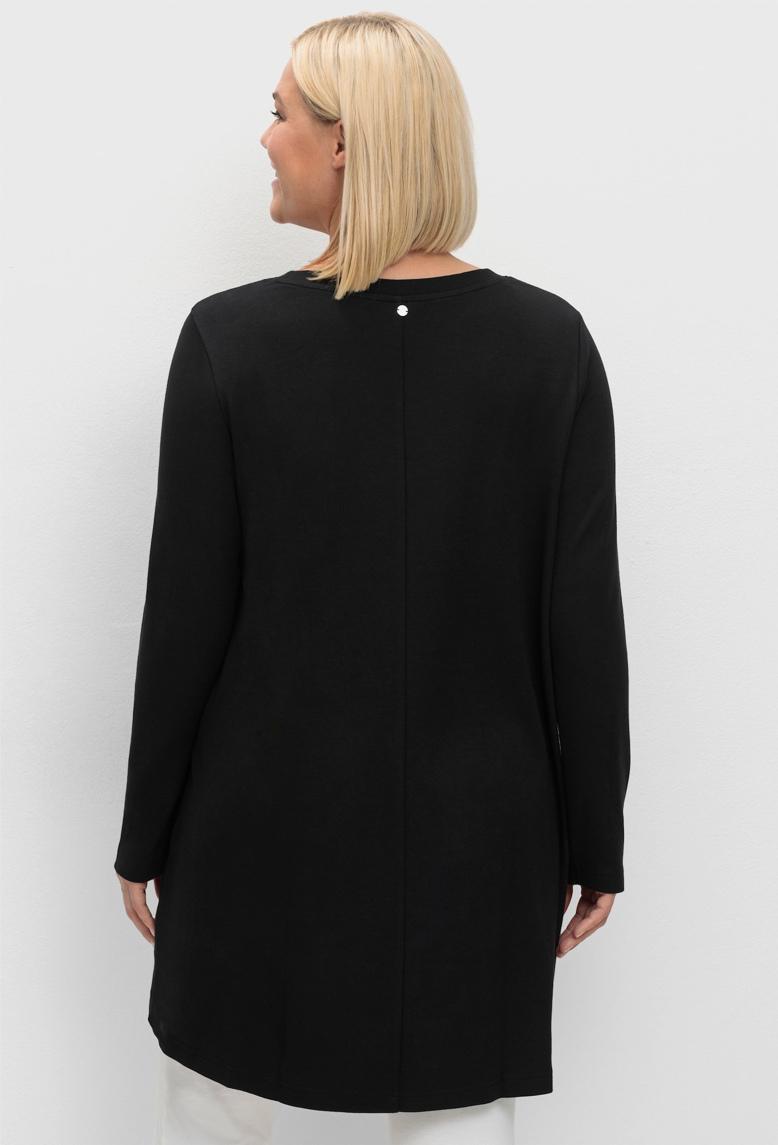 sheego Shirt met lange mouwen in wikkellook - zwart