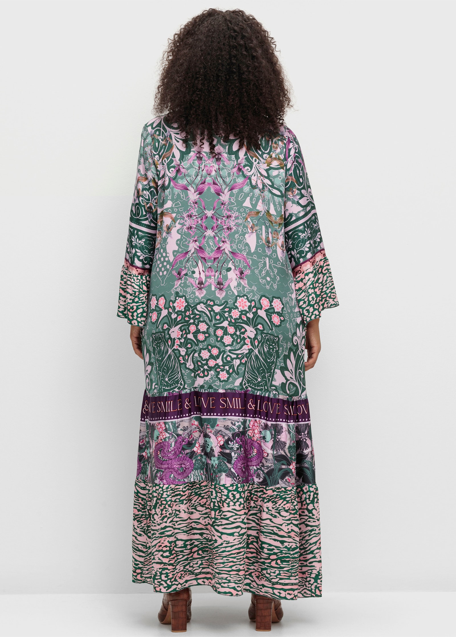 sheego loves miss goodlife Maxikleid im Mustermix, mit Volants - lila-bedruckt