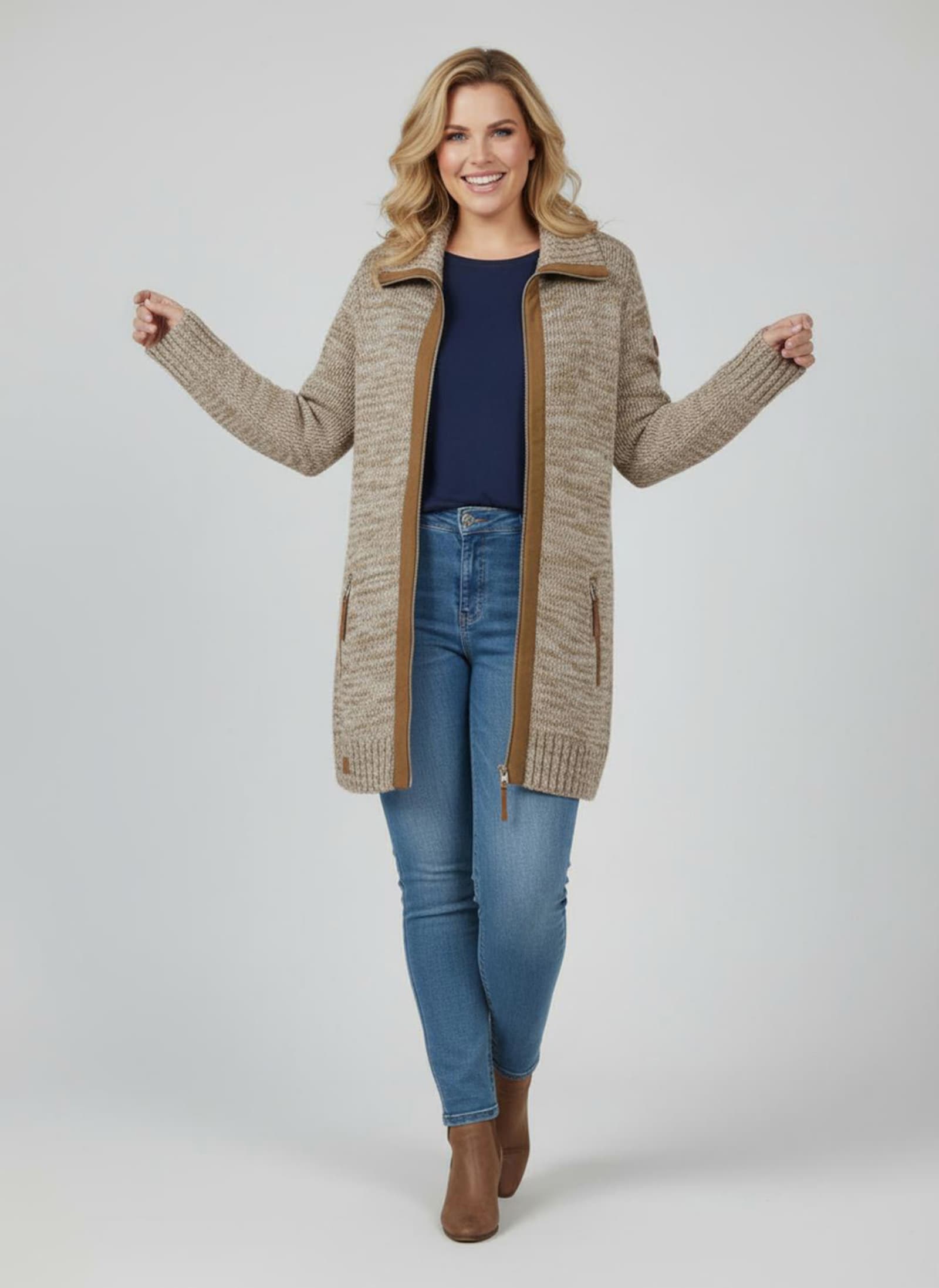 Longstrickjacke mit Troyerkragen - braun-ecru-meliert