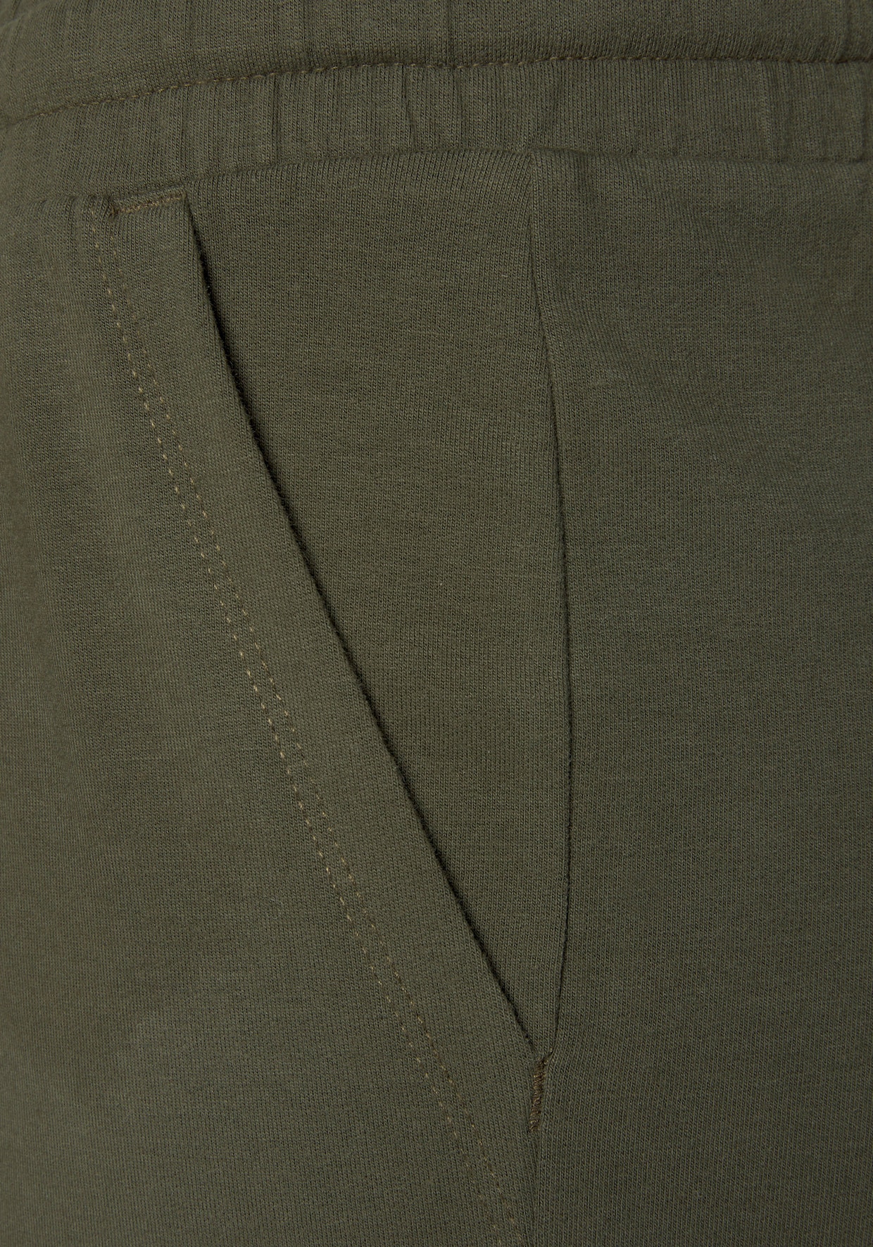 Relaxshorts - donkergroen