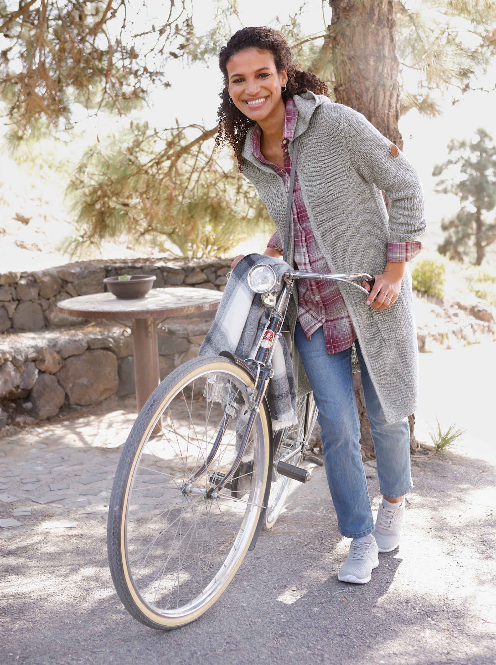 Strickmantel in offener Form - steingrau-ecru-meliert