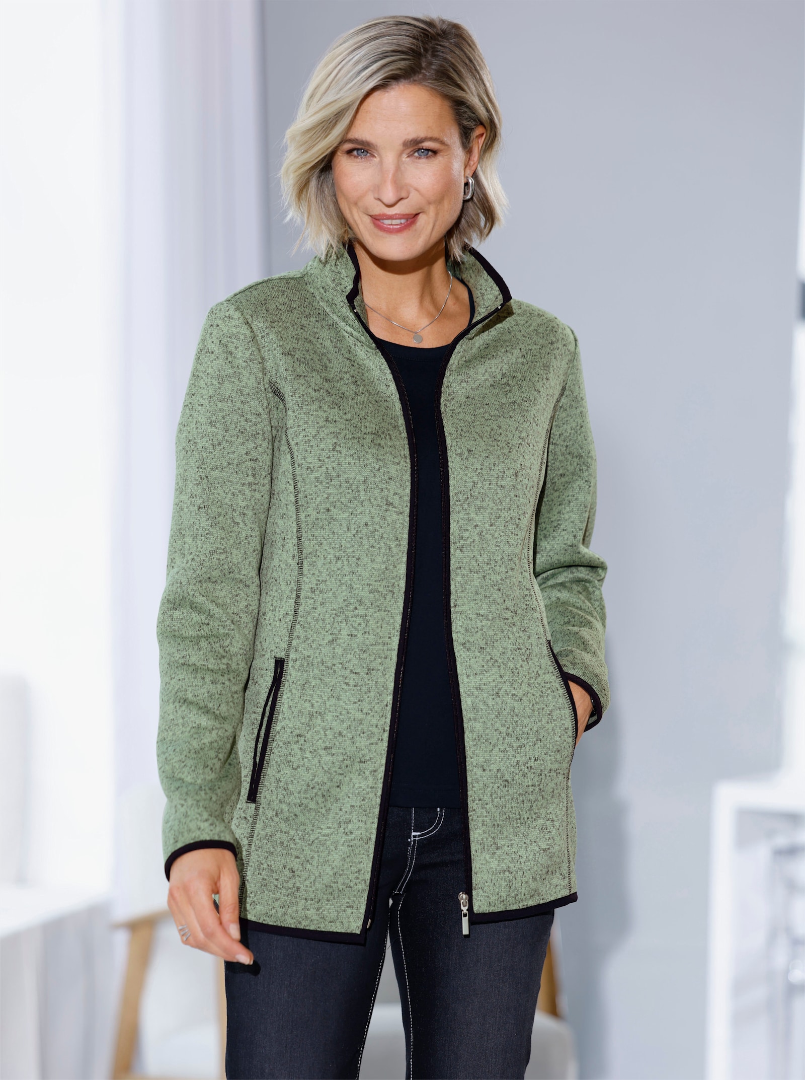Strickfleecejacke mit elastischen Paspel-Abschlüssen - eucalyptus-schwarz-gemustert