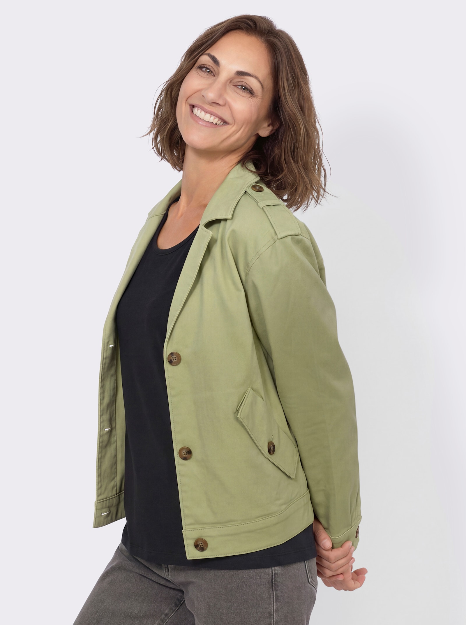 Jeansjacke mit Pattentaschen - lindgrün